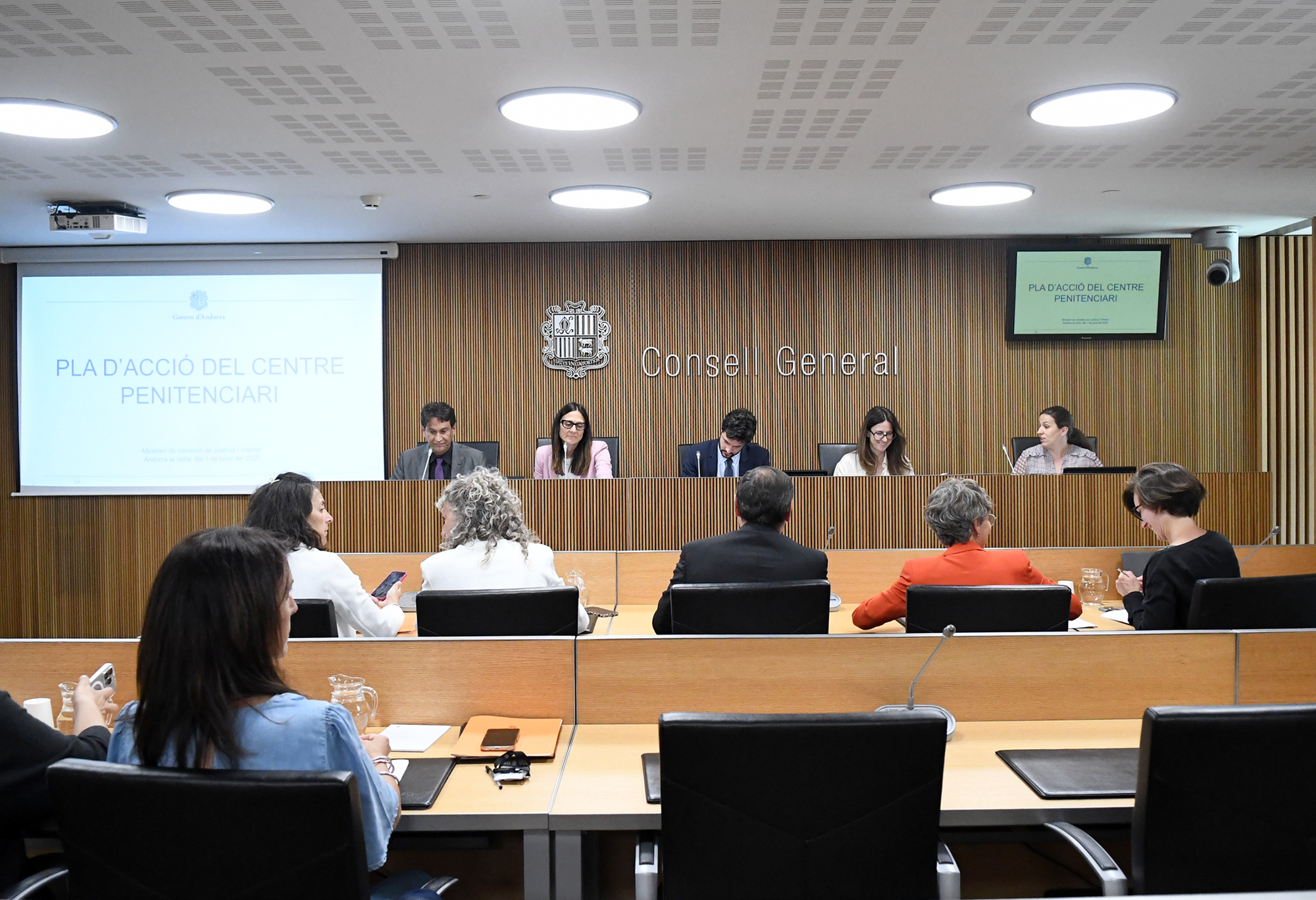El Govern impulsa diverses mesures per millorar l'organització interna ...