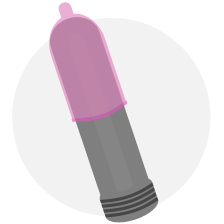 Protegeix les joguines sexuals abans de cada ús amb un preservatiu i recorda netejar-les, perquè poden actuar com a portadores de les secrecions infectades.