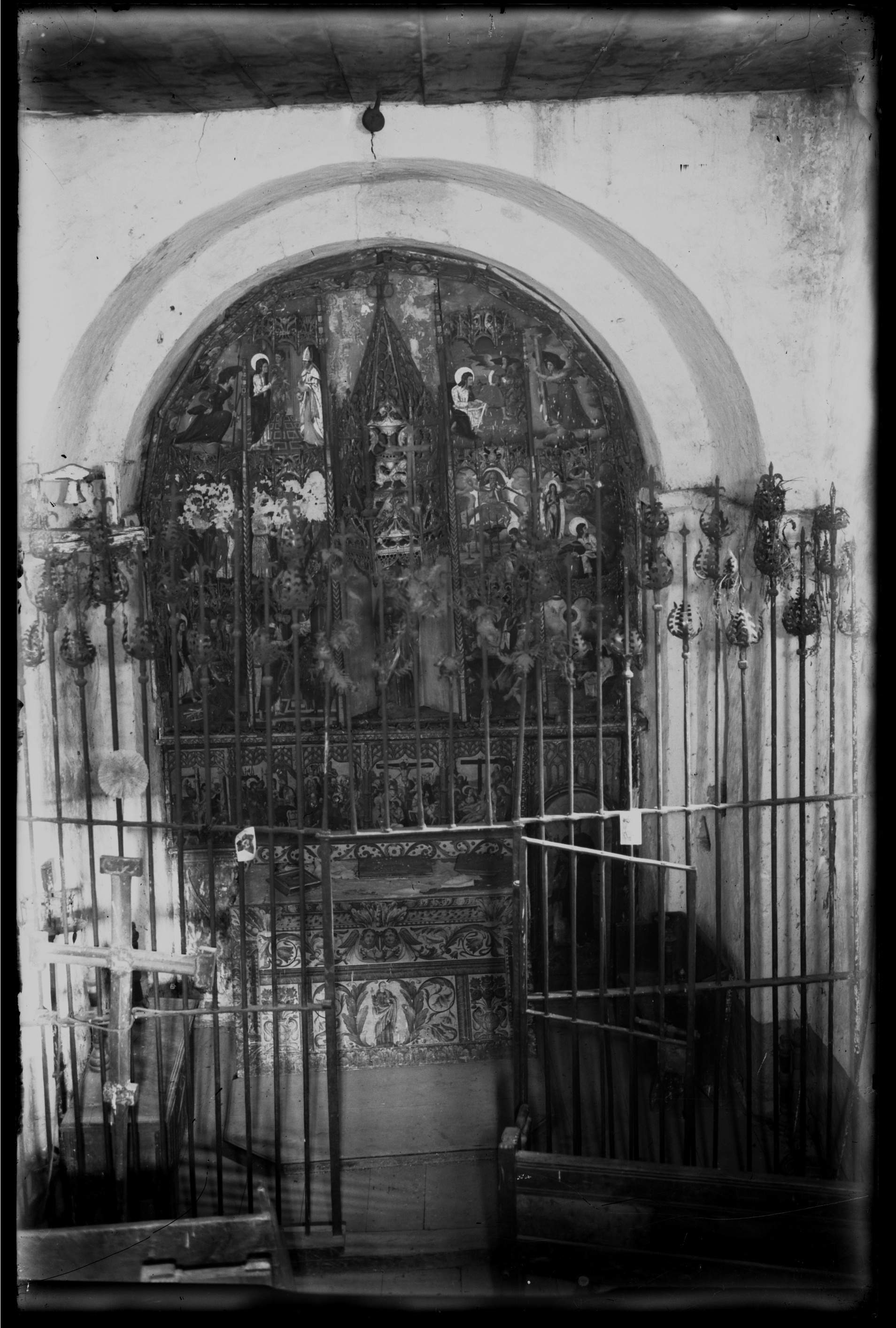 FGP-379: Interior de l'església de Sant Joan de Casselles