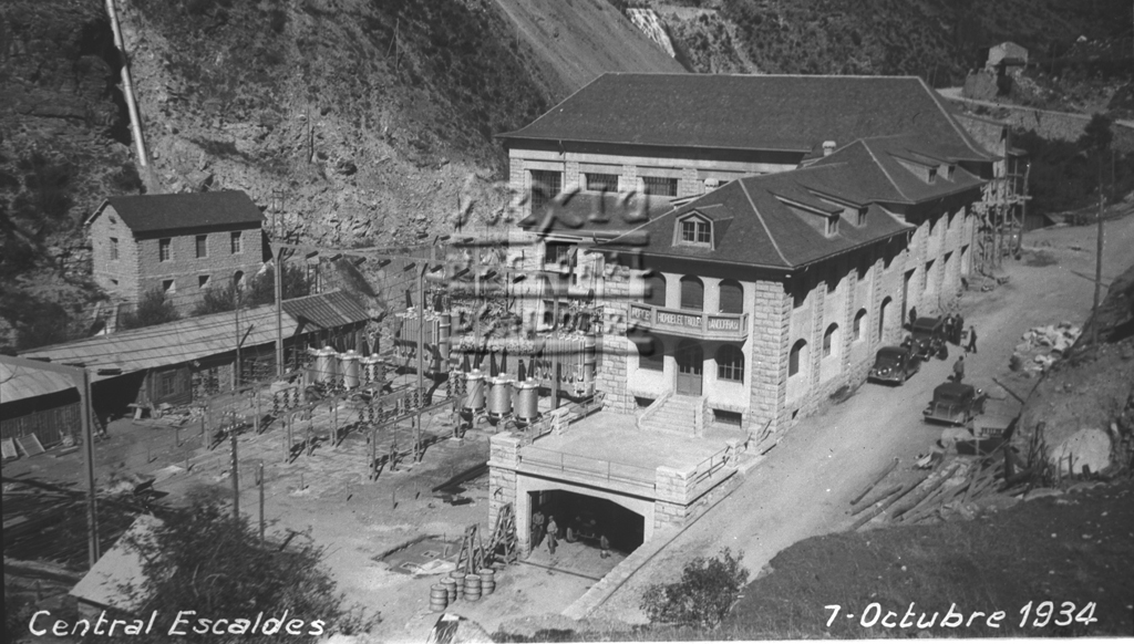 FEDA-202: Edifici de la central amb els “transformadors”