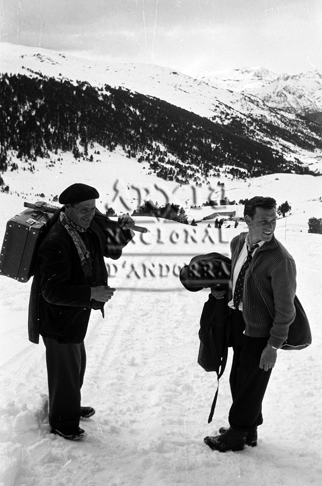 FL 183: Dos homes de camí al Grau Roig