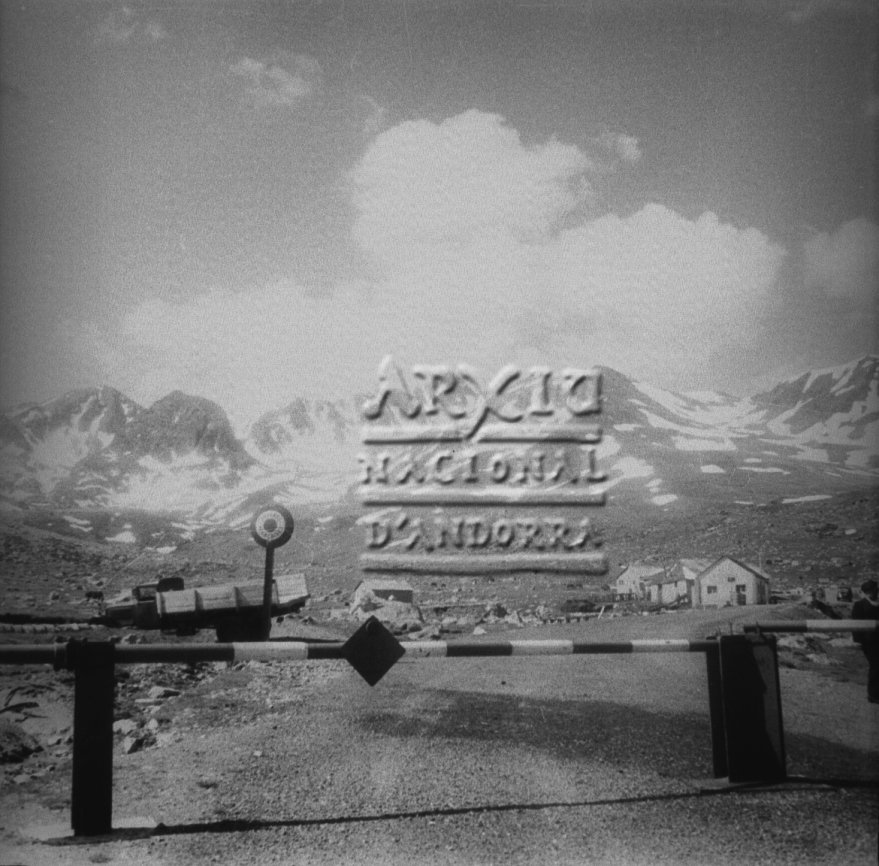 FJR_184: Vista del Pas de la Casa des de França