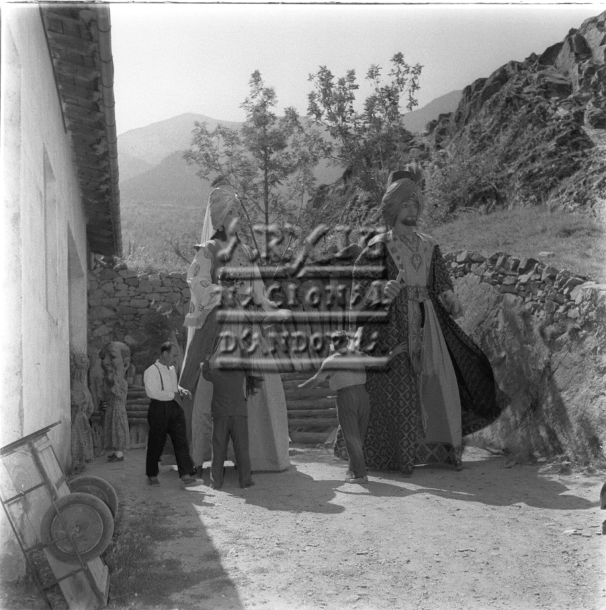 FJR_291: Els gegants d’Andorra la Vella