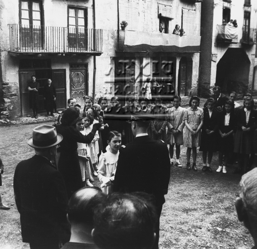 FJR_203: La comitiva, al seu pas per Encamp