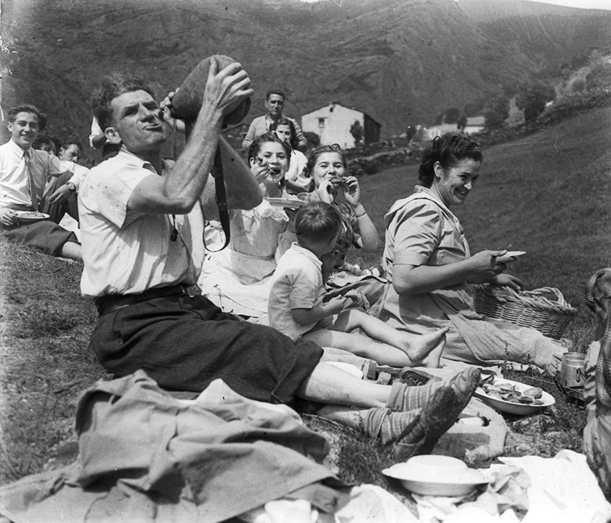 34_FFP_029_neg21: Diferents instantànies dels actes del Dia de Meritxell