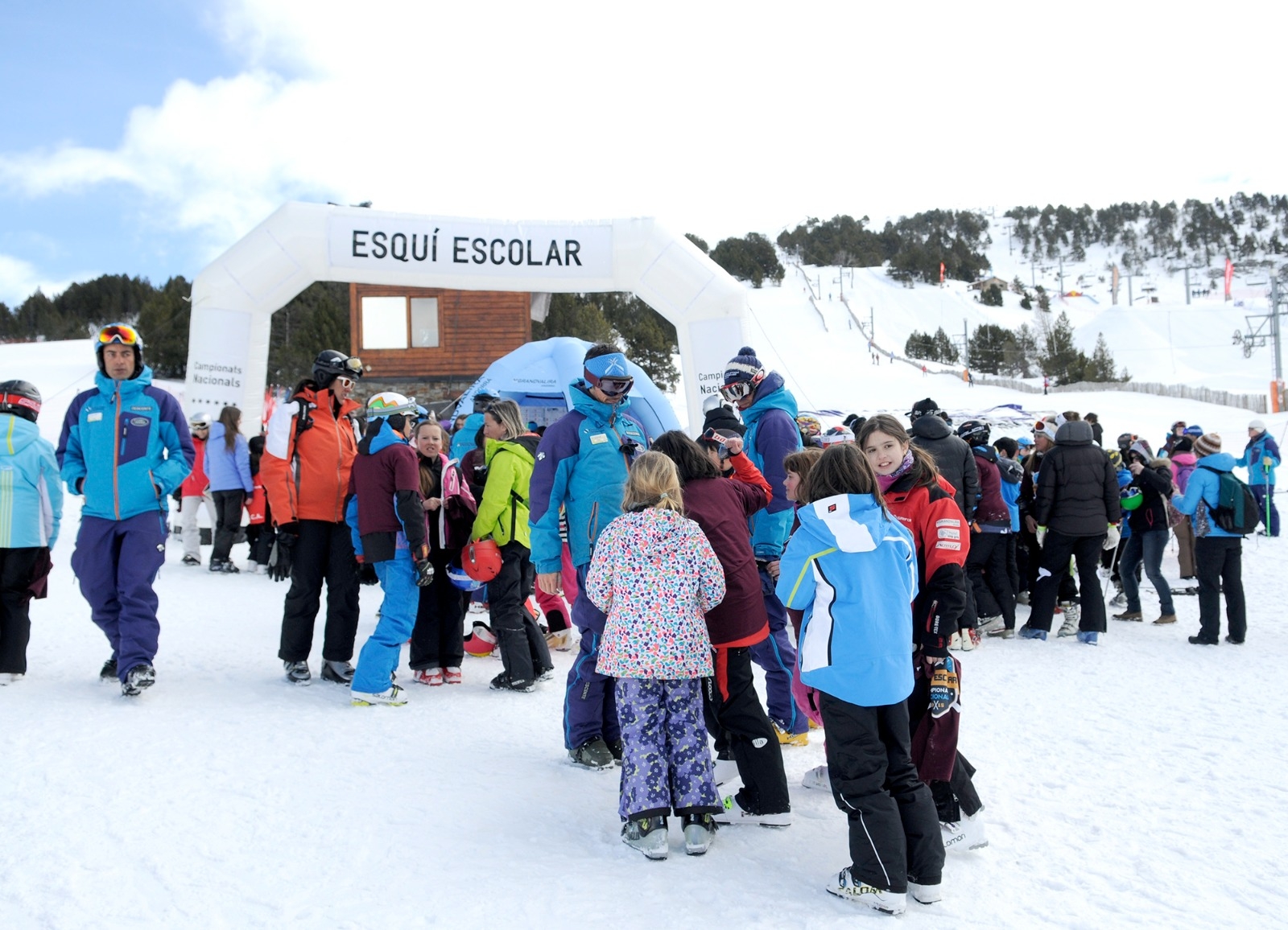 S’aproven les tarifes per a temporada 2024-2025 dels forfets d’esquí escolar i extraescolar