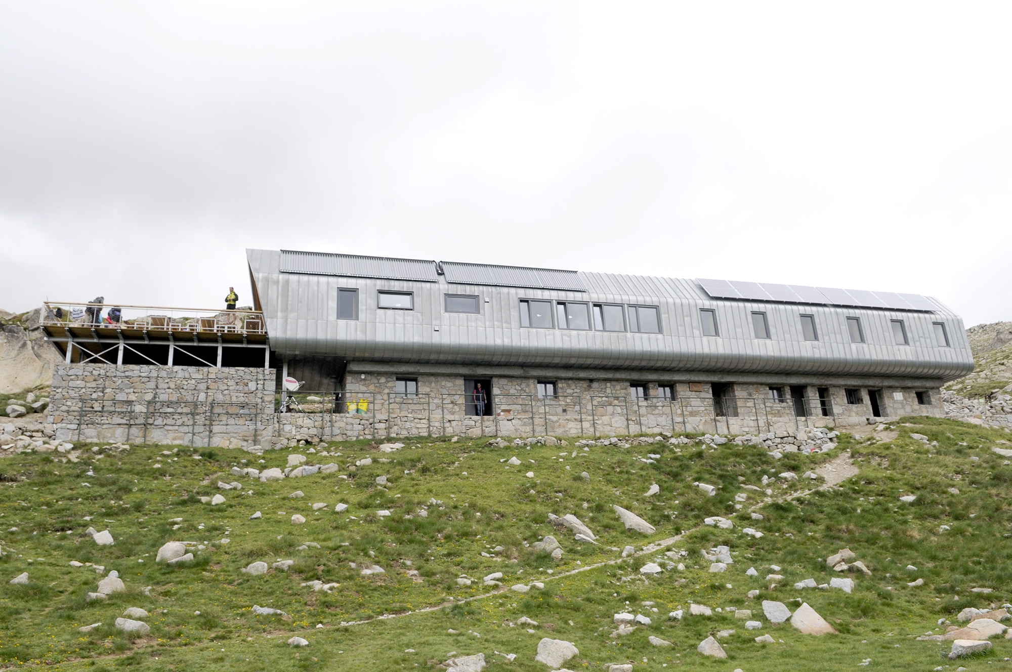 Medi Ambient impulsa obres de millora i manteniment al refugi guardat de l’Illa