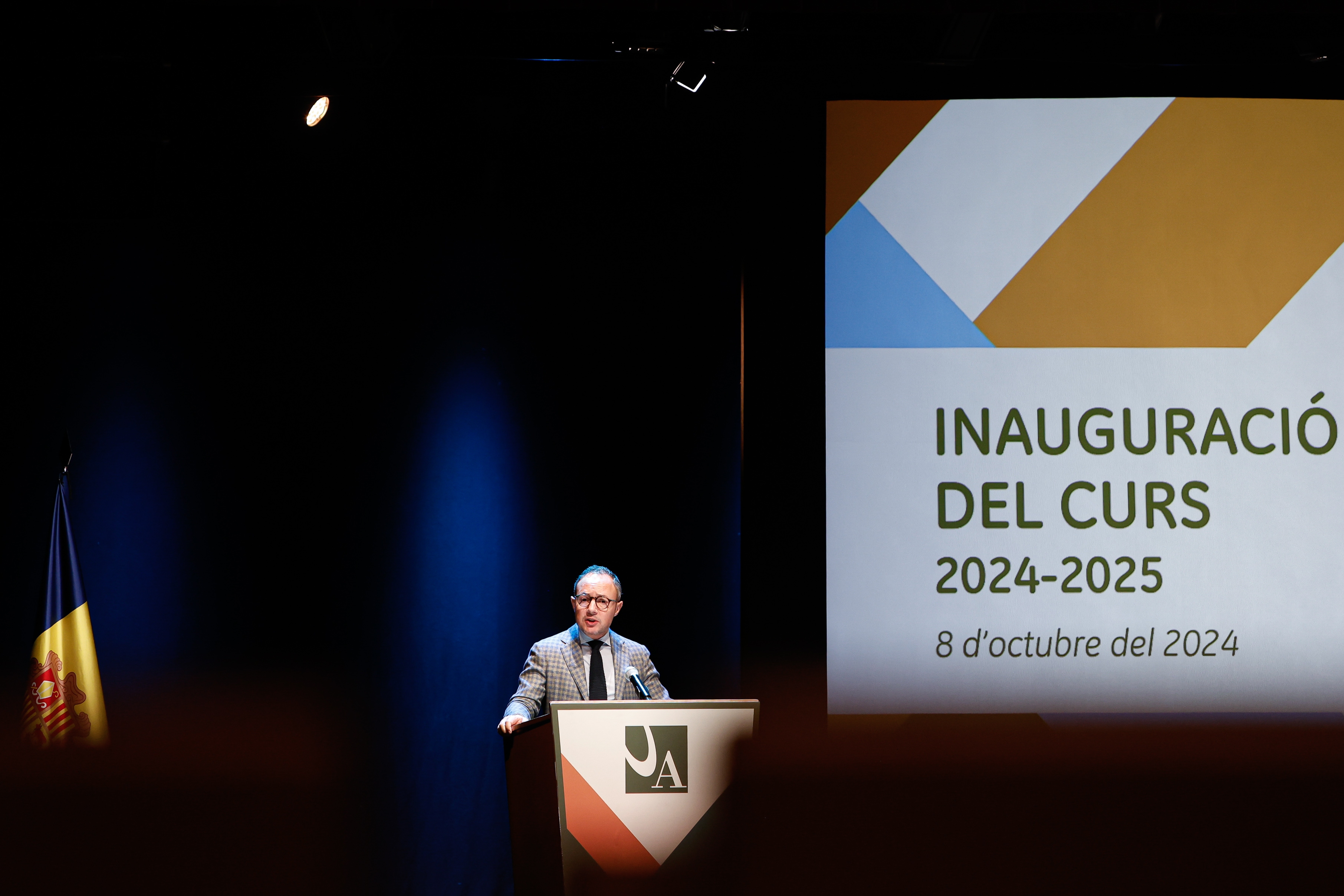 Xavier Espot defensa que cal promoure l’establiment de noves empreses de recerca i innovació per captar i retenir el talent