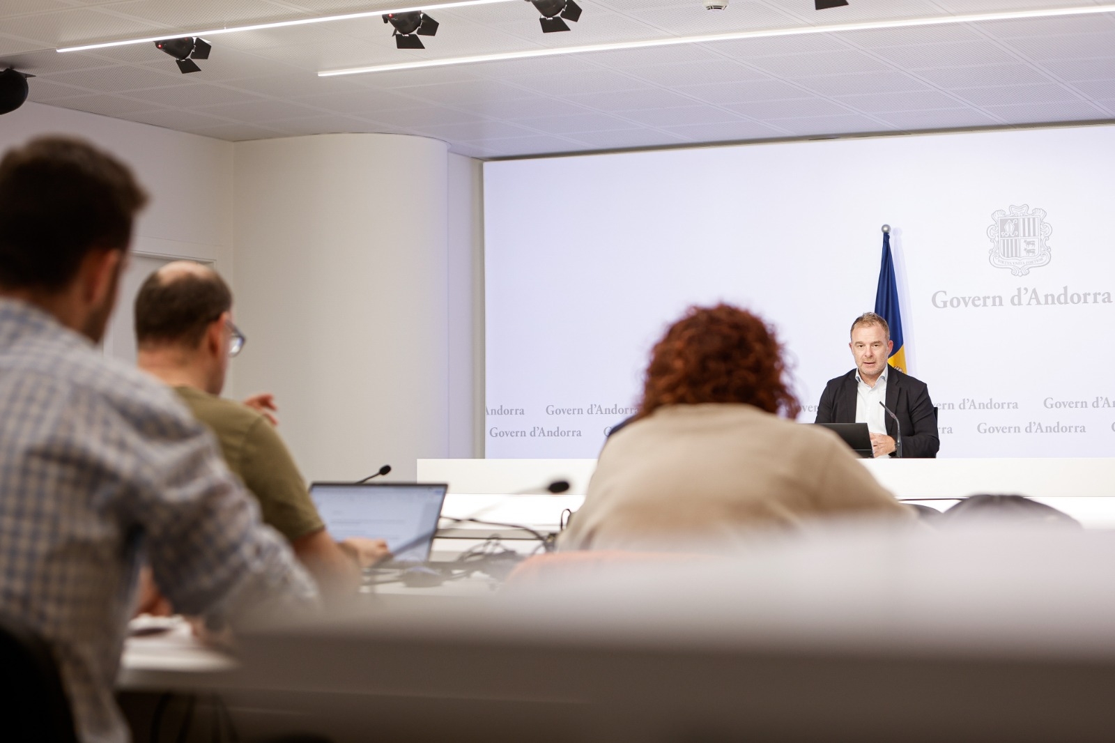 Es crea el Cos Voluntaris de Protecció Civil