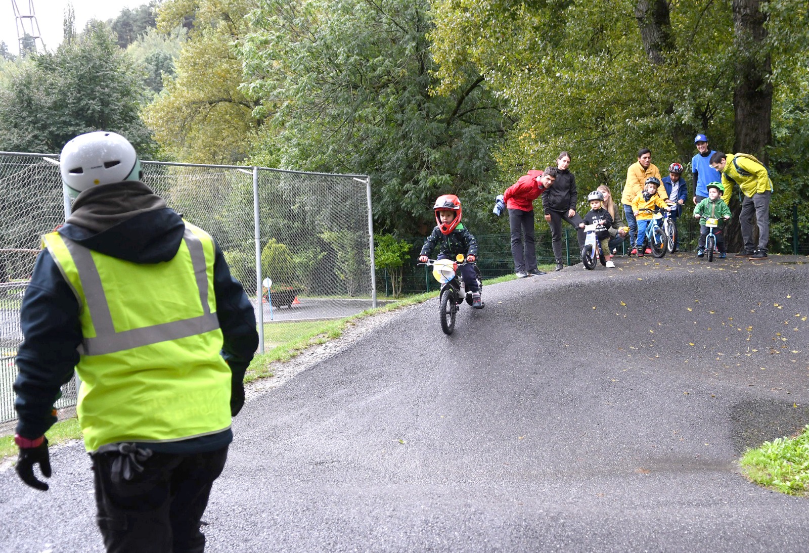 Més de mil infants prenen part de les jornades de mobilitat sostenible i seguretat ciclista ‘Aprèn a rodar’