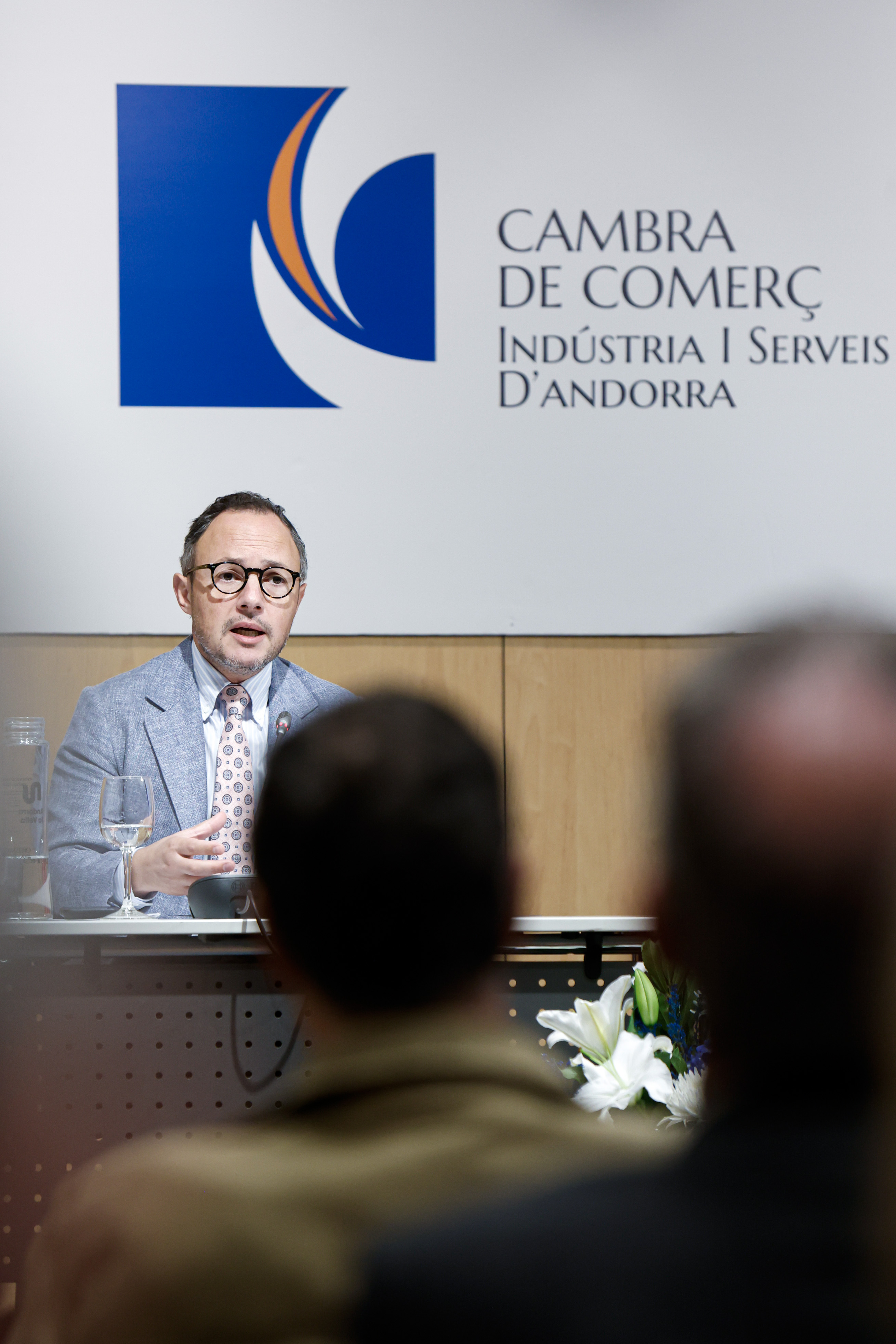 El cap de Govern estén la mà al teixit empresarial per afrontar plegats reptes com la diversificació econòmica o la innovació