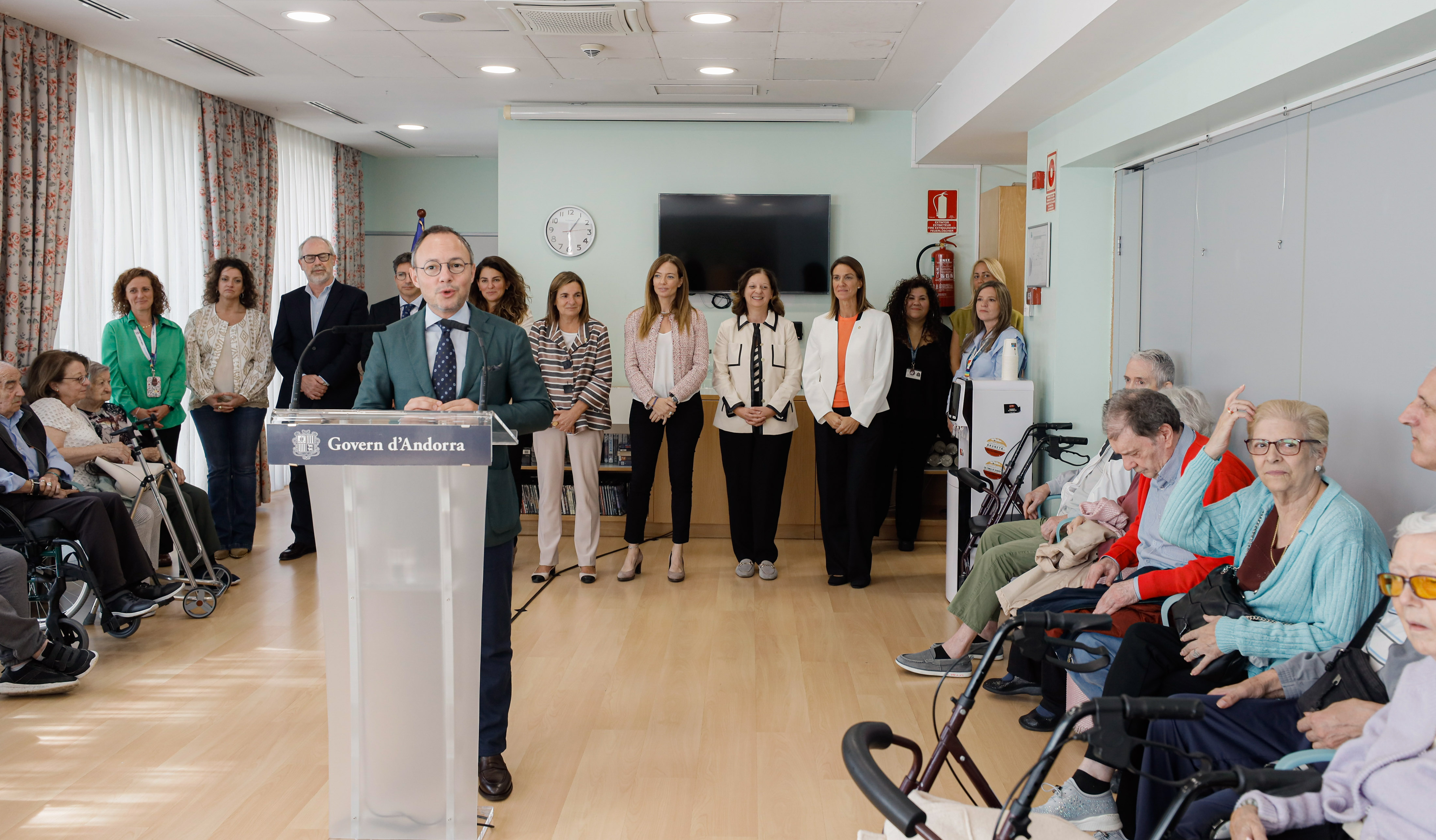 El cap de Govern remarca la importància d’impulsar polítiques socials per millorar la qualitat de vida de la gent gran