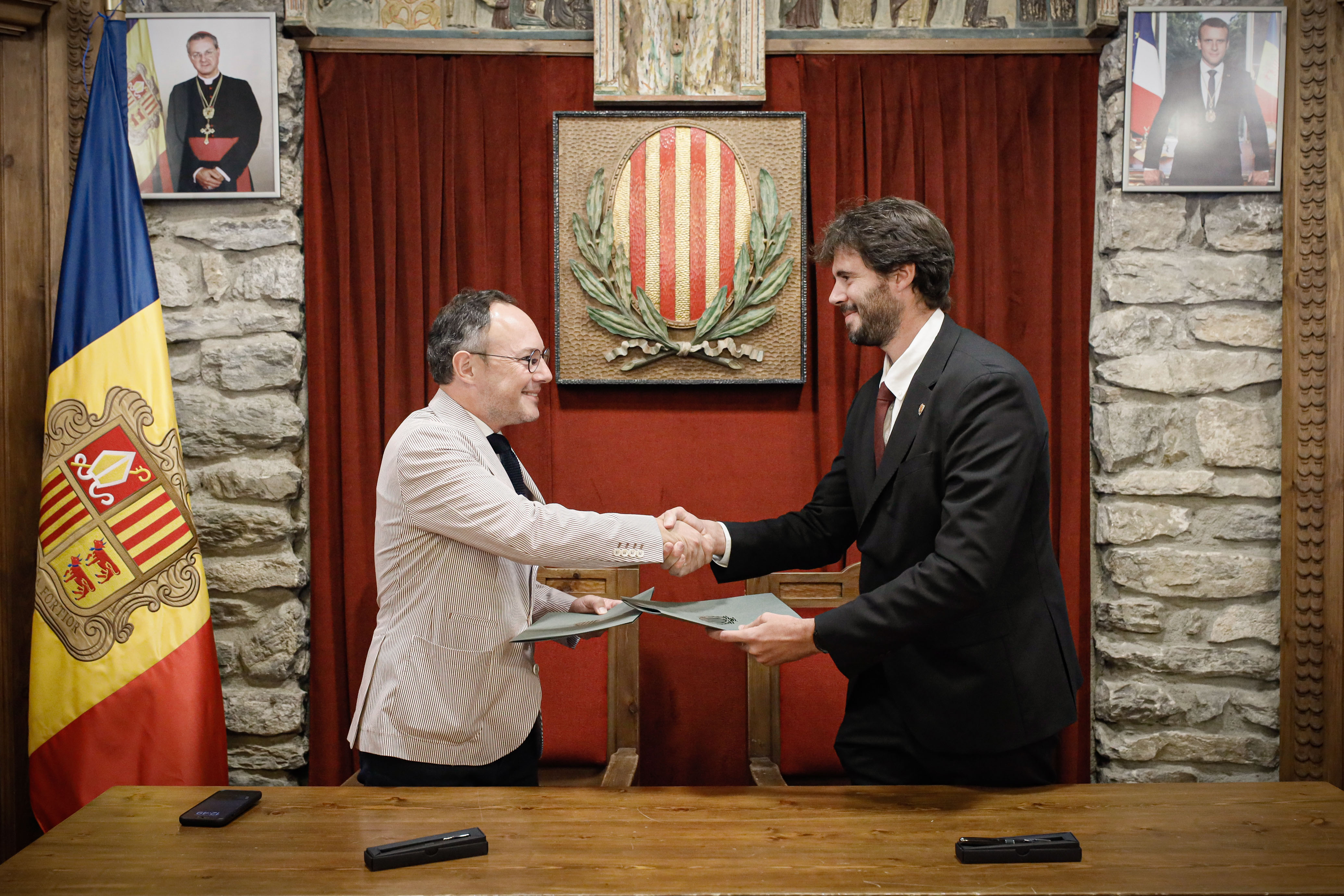 El Govern i el Comú de Sant Julià de Lòria signen l’acord per a la creació de pisos amb serveis per a la gent gran