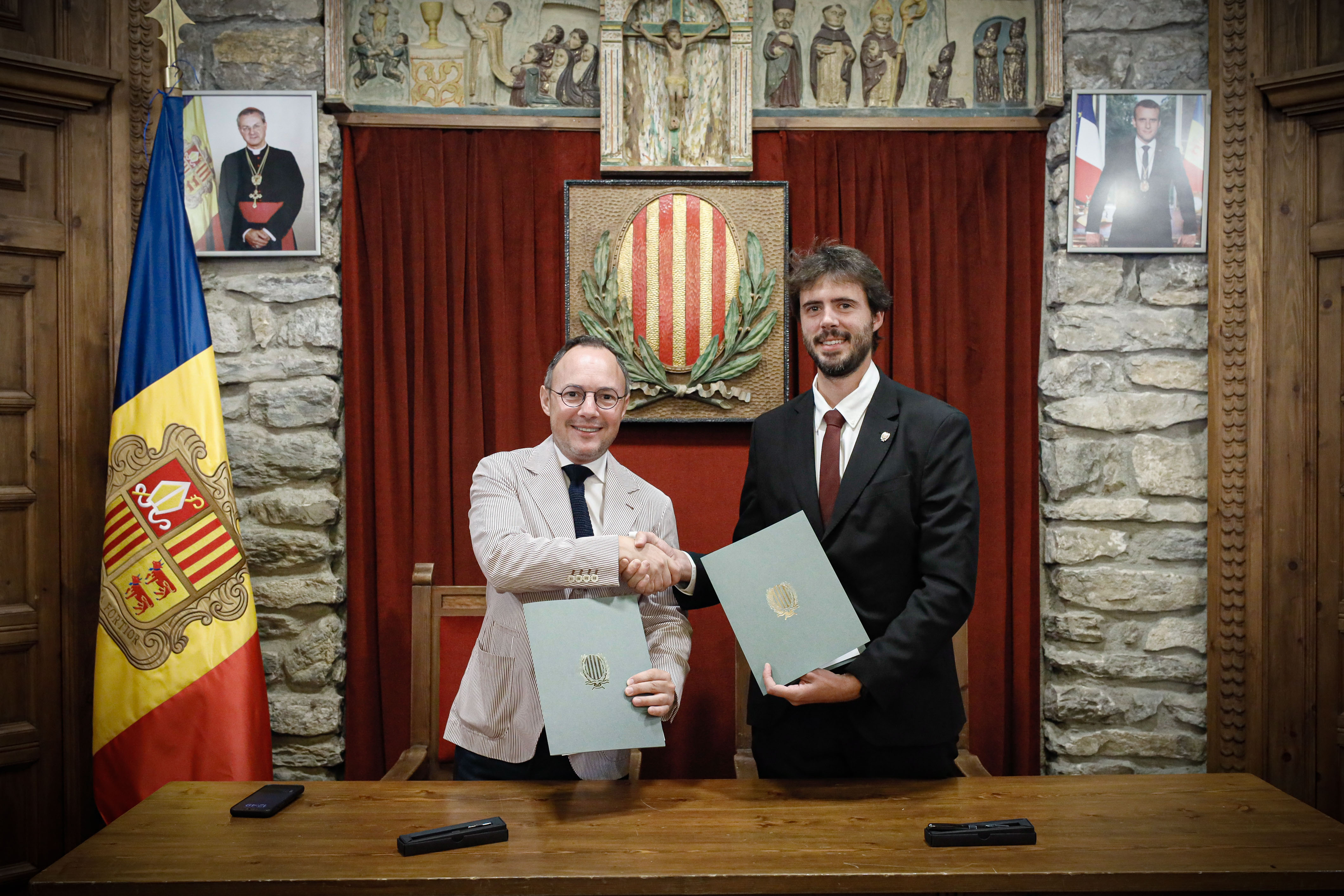 El Govern i el Comú de Sant Julià de Lòria signen l’acord per a la creació de pisos amb serveis per a la gent gran