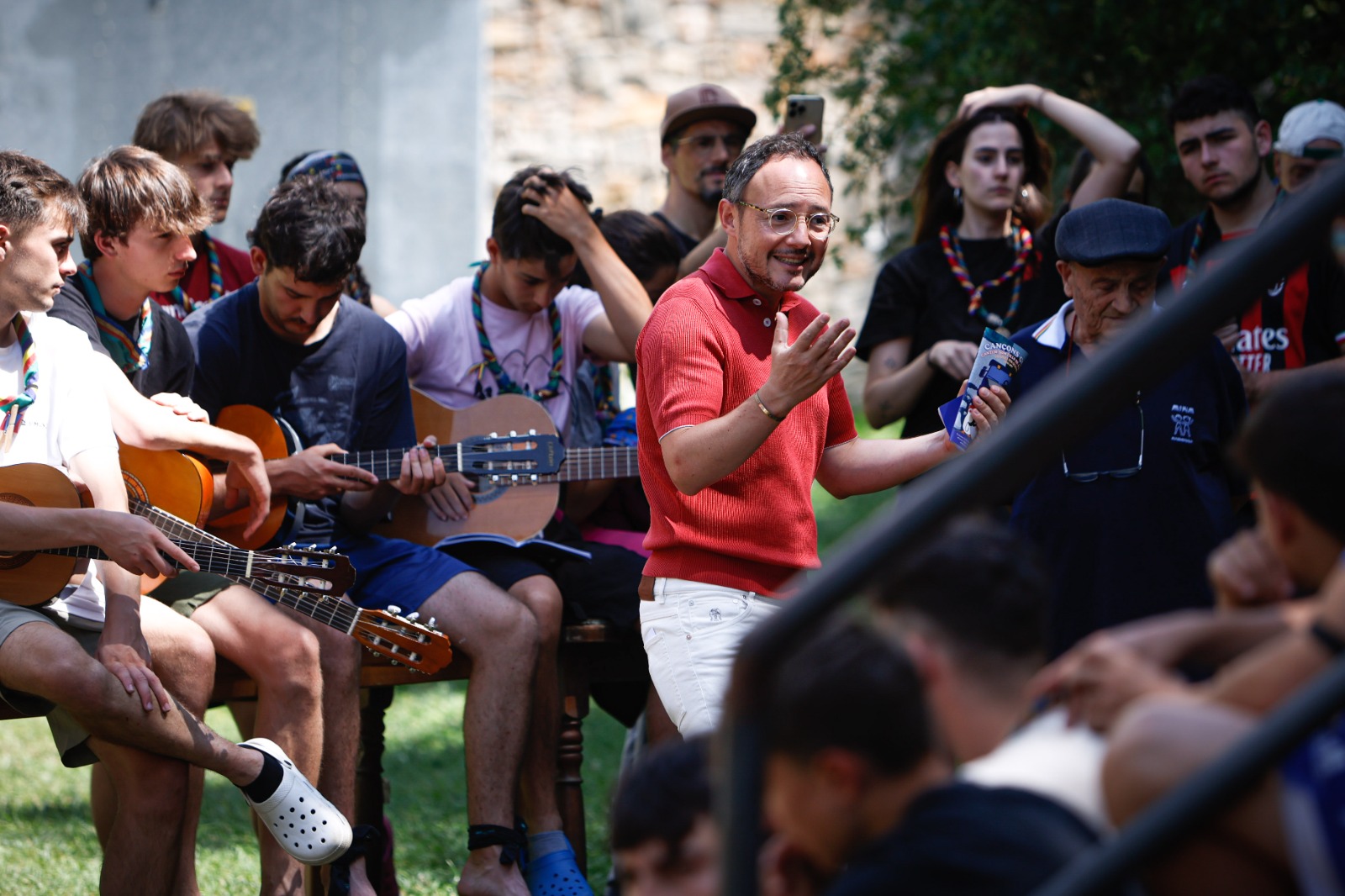 Xavier Espot respon a les inquietuds dels monitors d’AINA sobre l’accés a l’habitatge dels joves i l’Acord d’associació