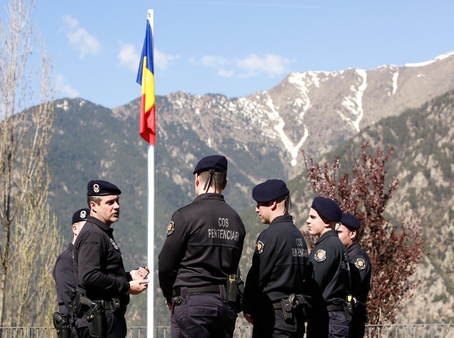 Es convoquen cinc places d’agent penitenciari