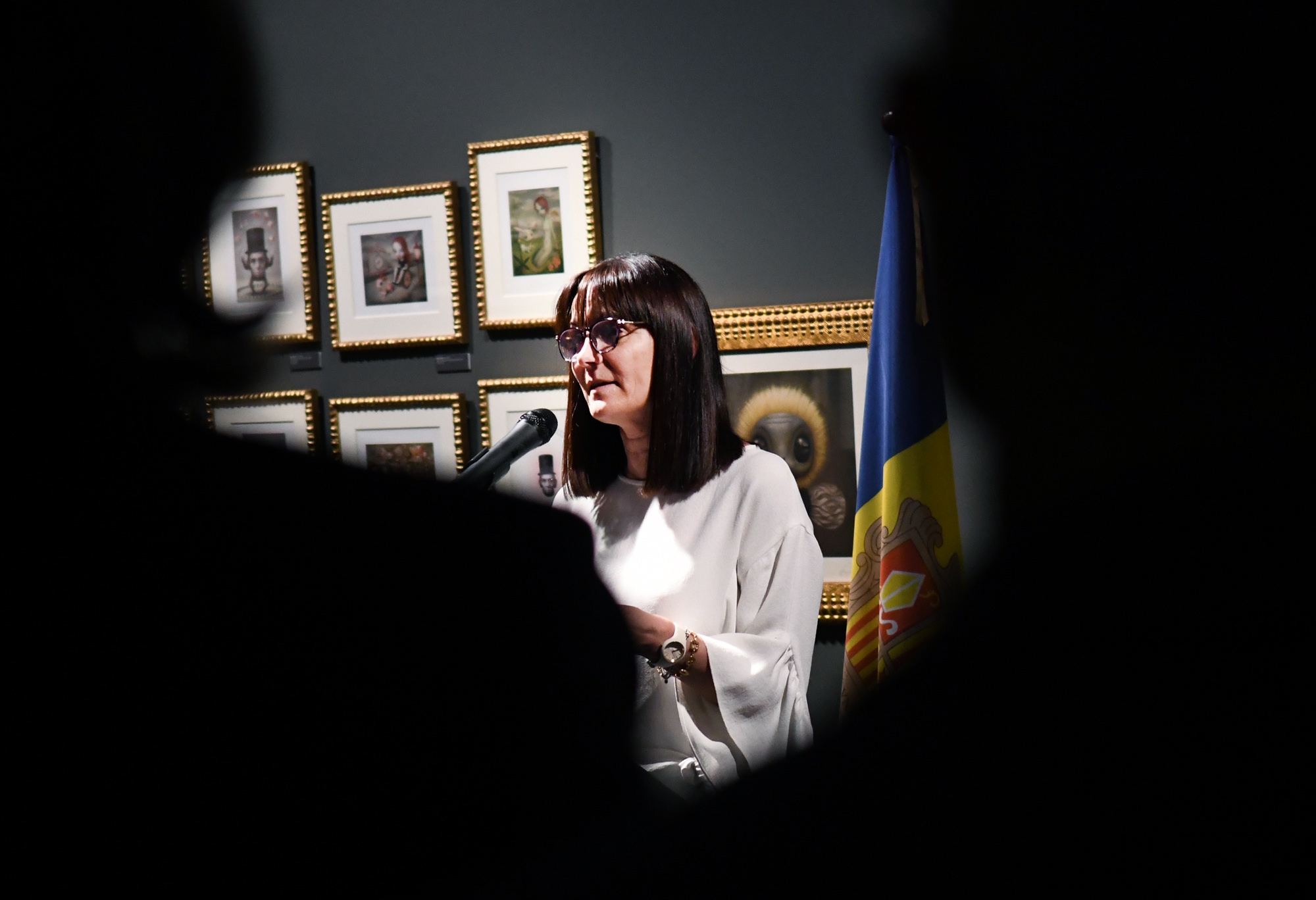 El surrealisme pop i l’art ‘lowbrow’ de Mark Ryden centren la nova mostra de la Sala d’exposicions del Govern