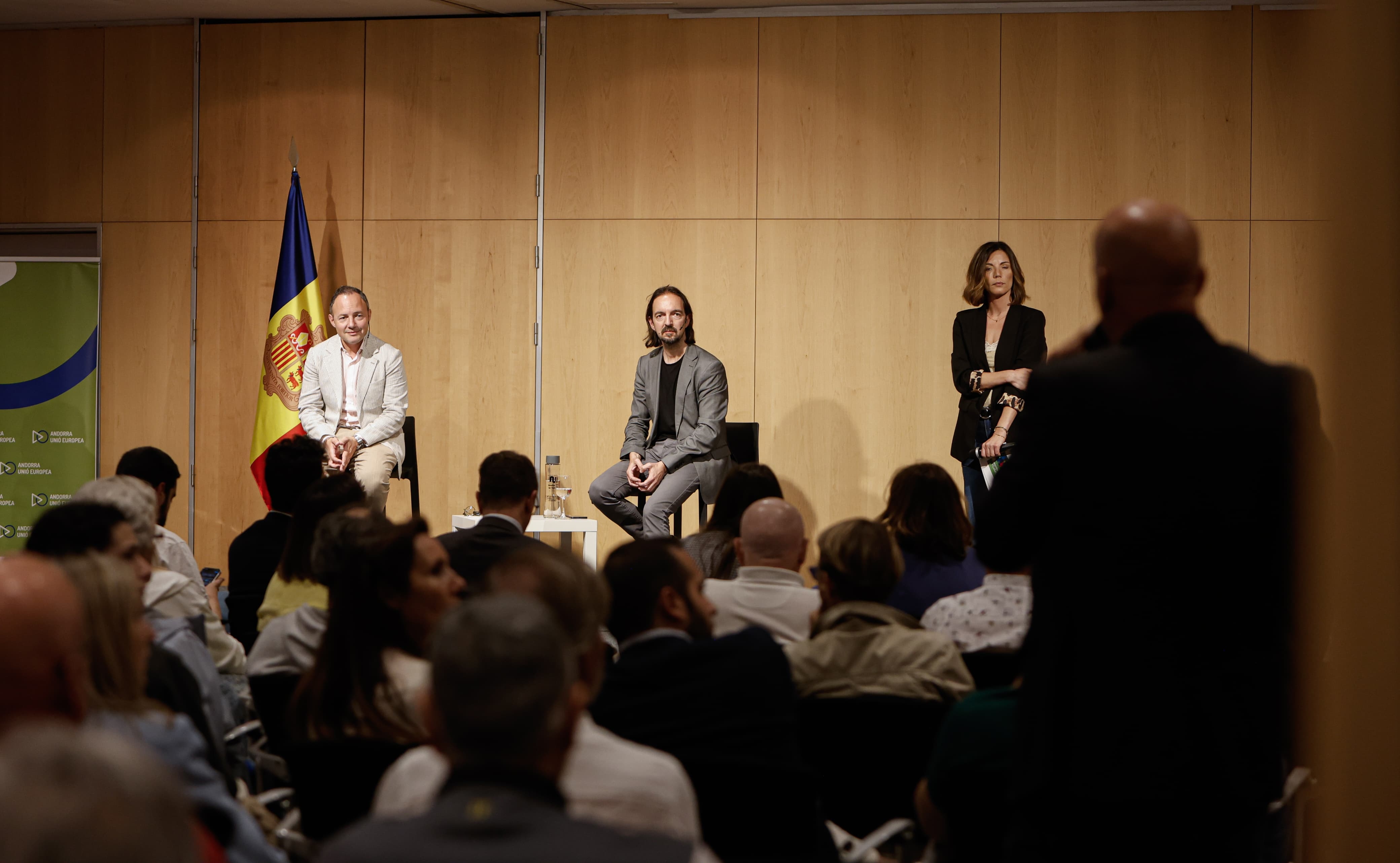 Les reunions de poble sobre l’Acord d’associació amb la UE apleguen un miler de persones