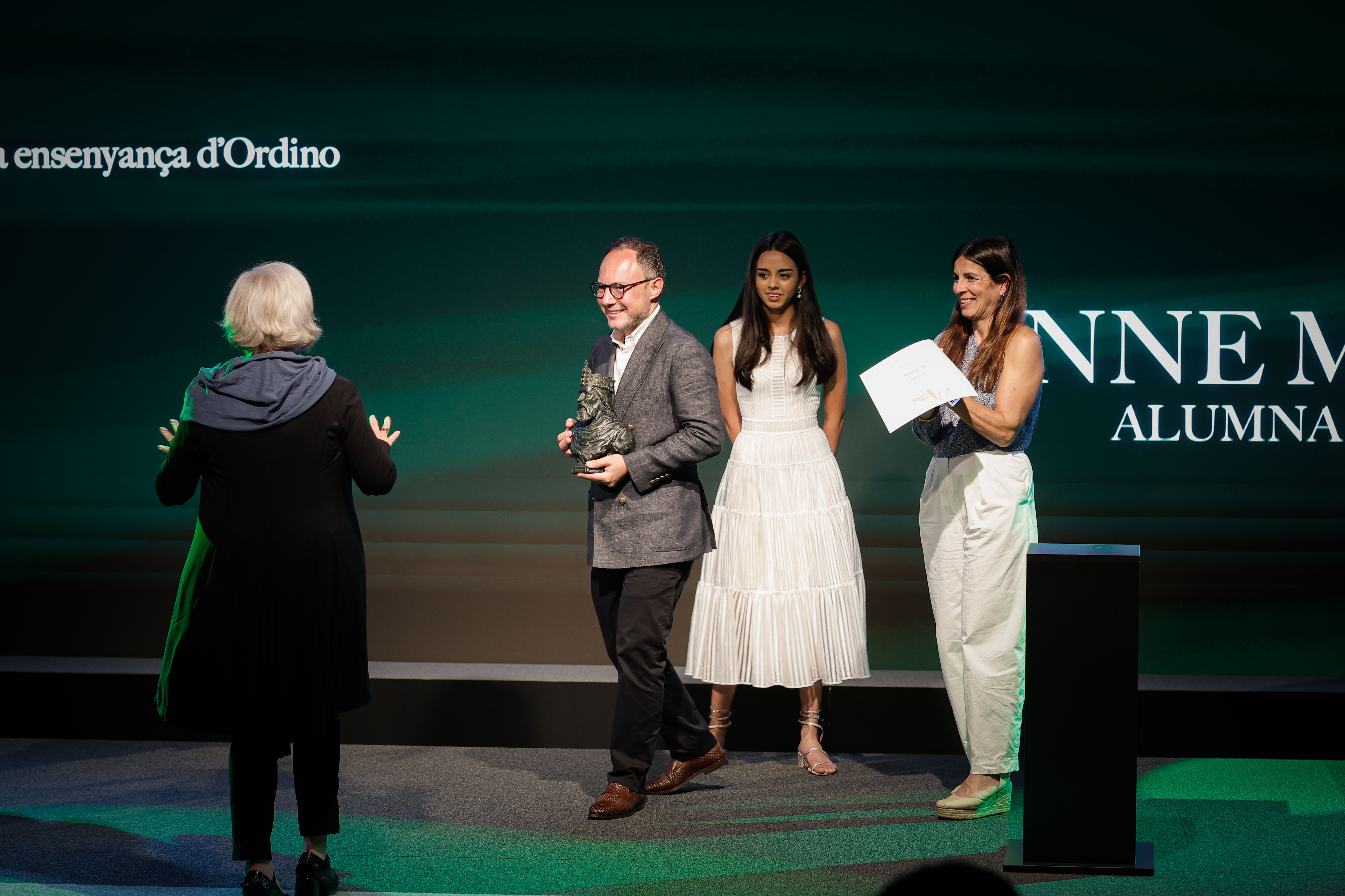 El cap de Govern lliura el XIII Premi Carlemany per al Foment de la Lectura a Gisela Pou per l’obra 'Retorn a Douglas Row'