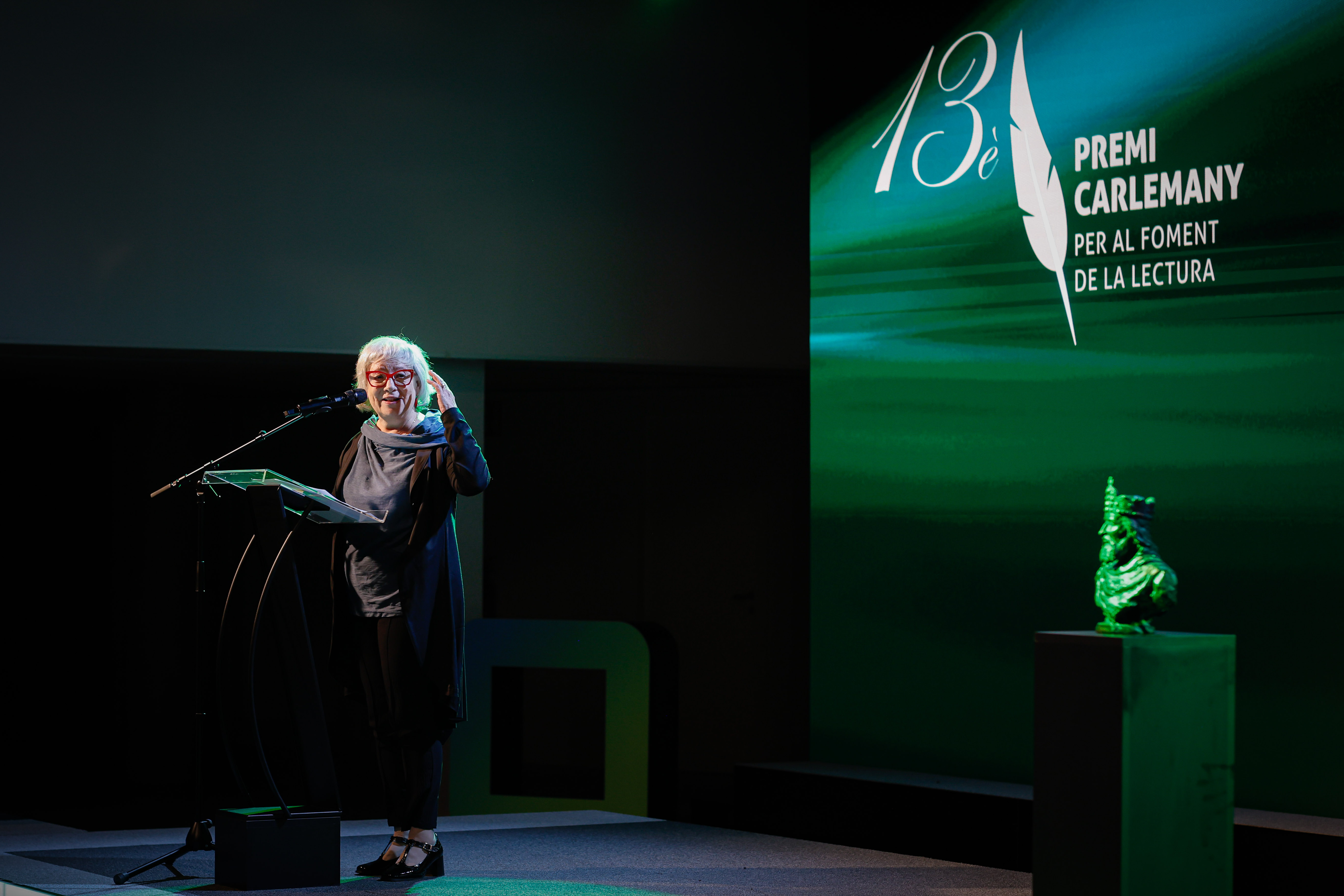 El cap de Govern lliura el XIII Premi Carlemany per al Foment de la Lectura a Gisela Pou per l’obra 'Retorn a Douglas Row'