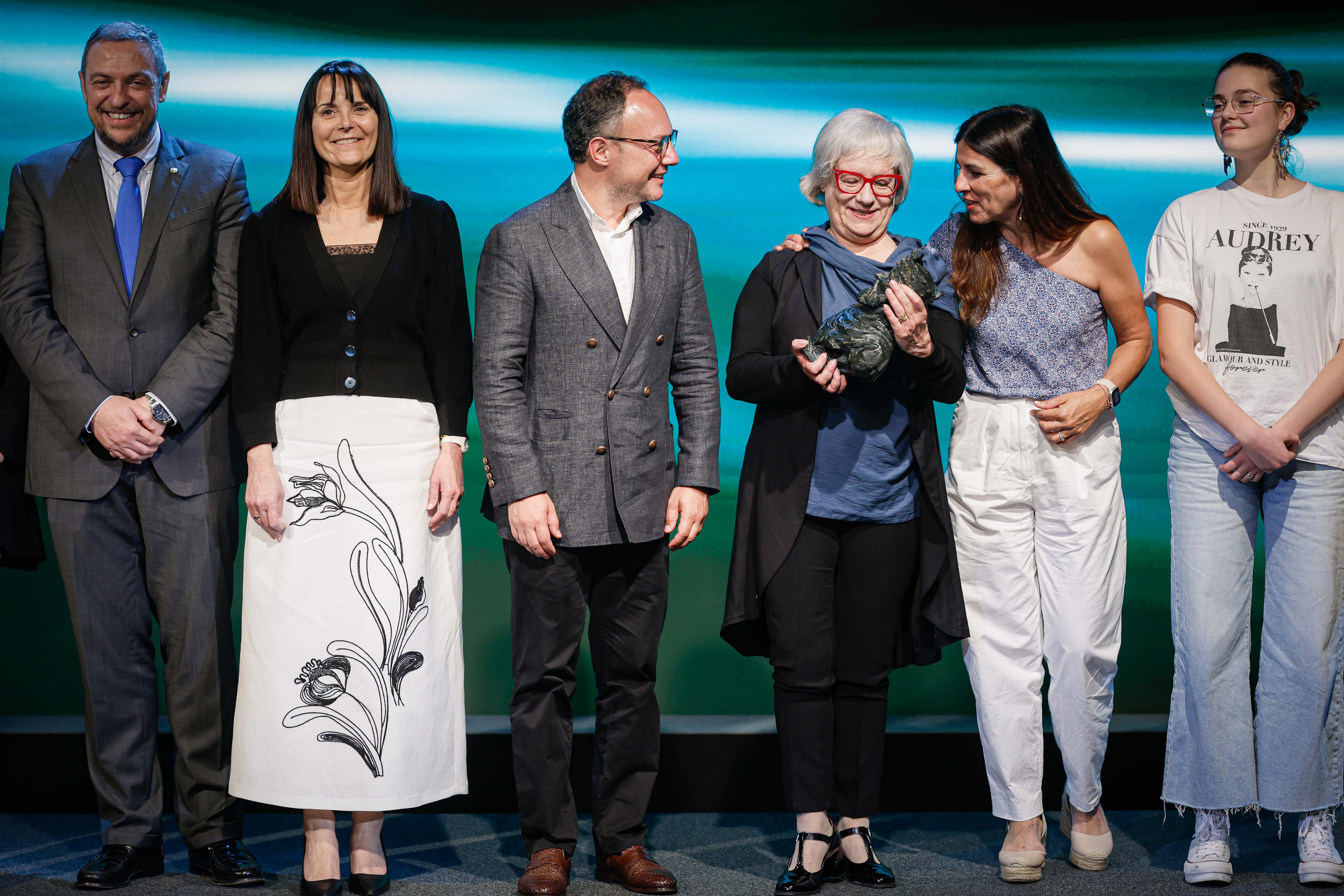El cap de Govern lliura el XIII Premi Carlemany per al Foment de la Lectura a Gisela Pou per l’obra 'Retorn a Douglas Row'