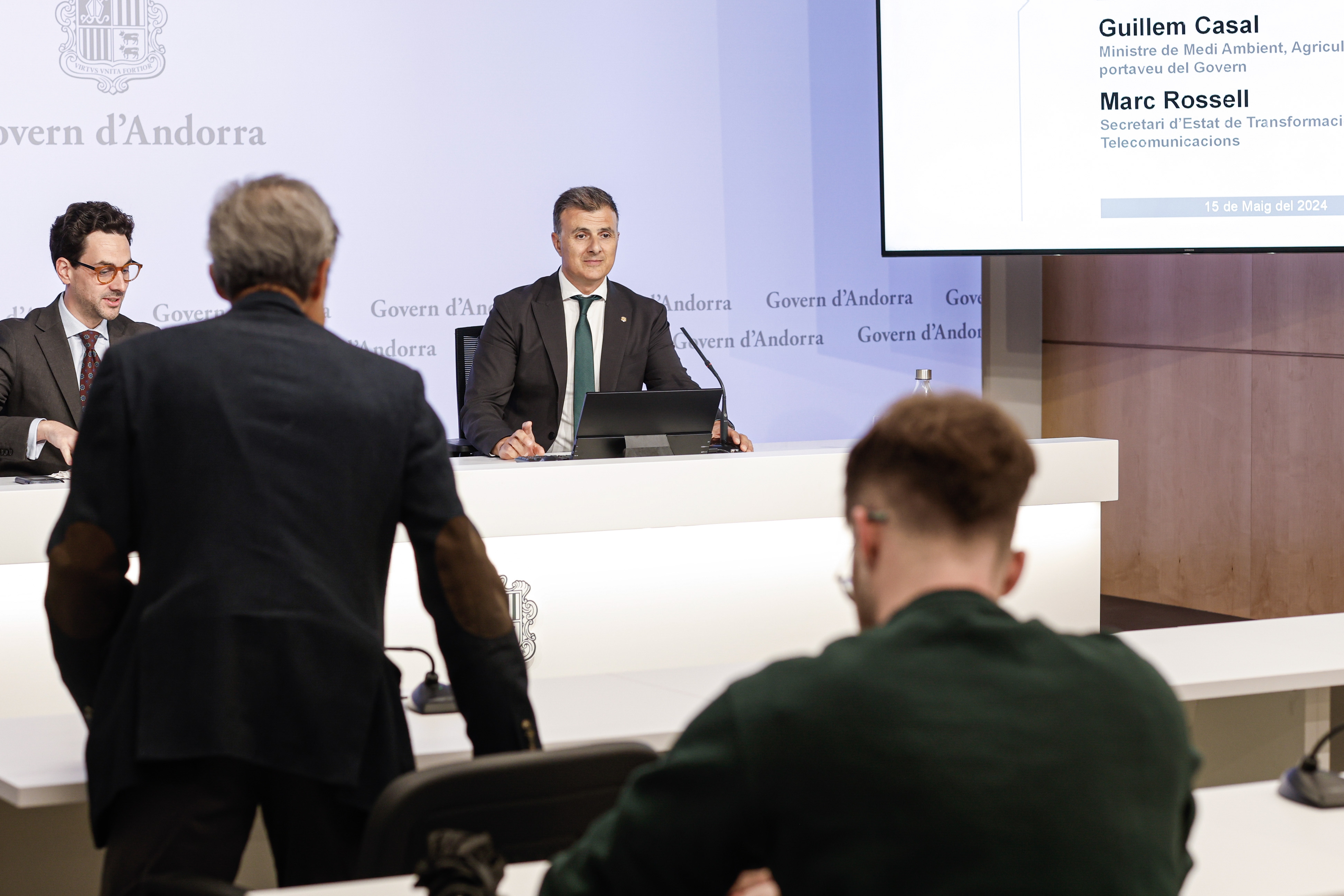 S’aprova la gestió administrativa de tràmits en línia per part de gestors i representants legals