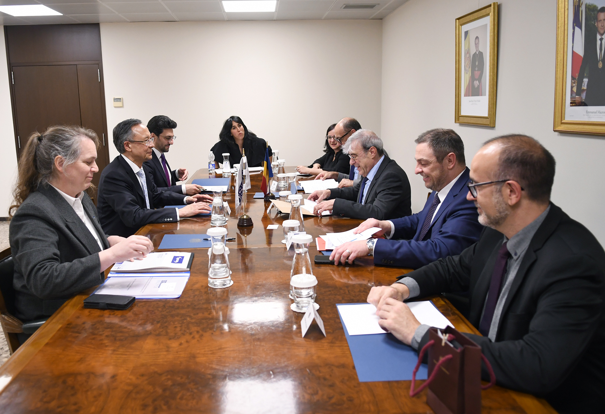 L’alt comissionat per a les Minories Nacionals de l’OSCE coneix les polítiques educatives i la gestió de la diversitat d’Andorra