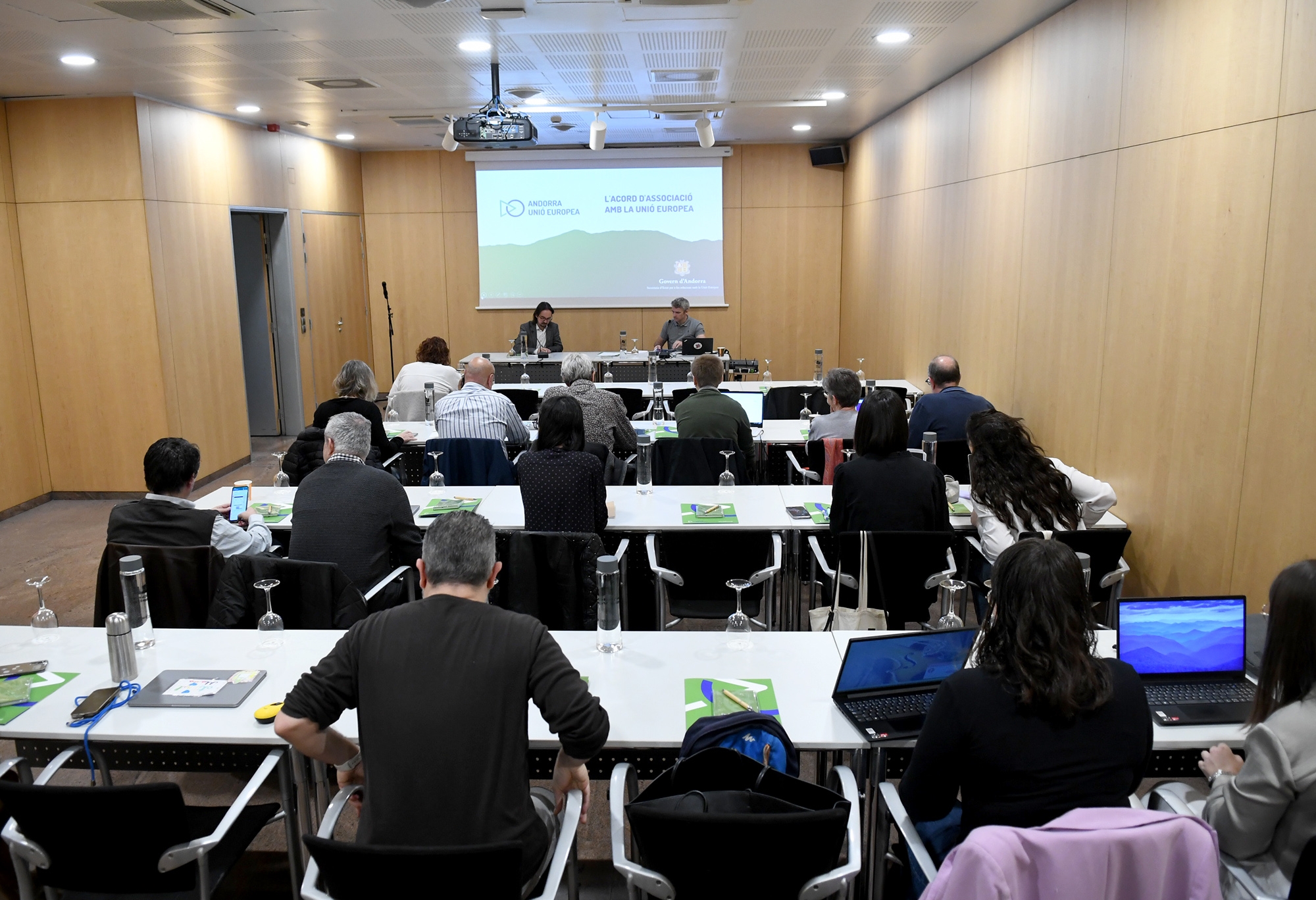 Noves sessions informatives a totes les parròquies per explicar i resoldre qüestions al voltant de l’Acord d’associació amb la UE