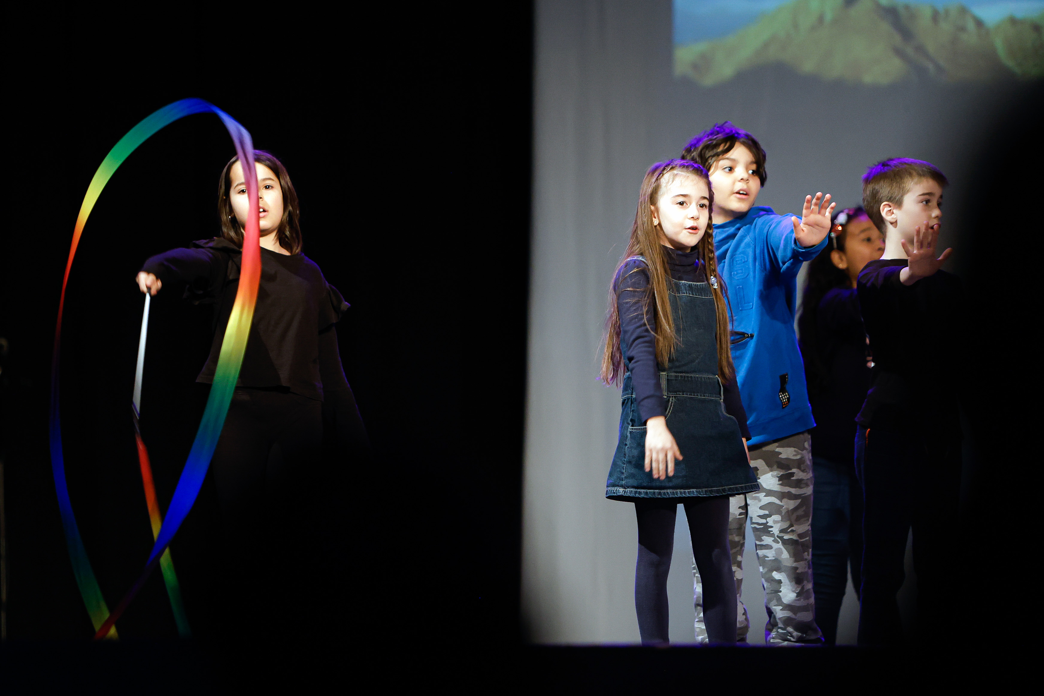 Més de 330 alumnes de primera ensenyança del sistema educatiu andorrà participen en la cantada interescolar