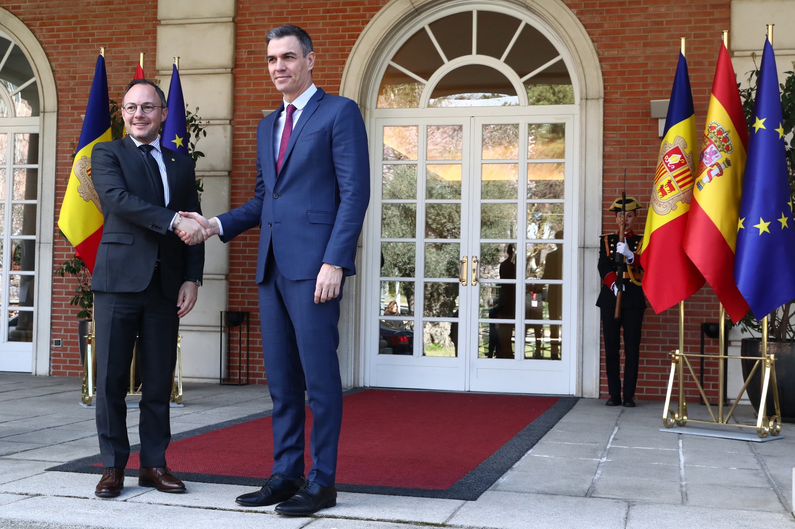 Andorra i Espanya acorden construir una nova línia elèctrica d'alta tensió entre els dos territoris