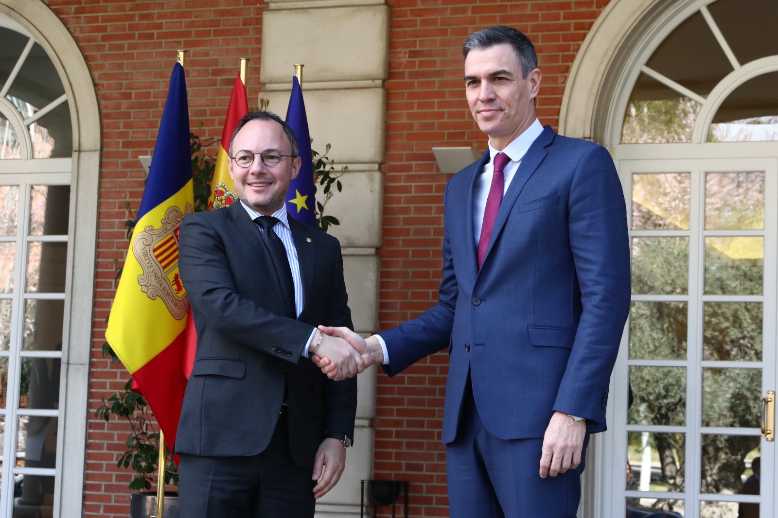 Andorra i Espanya acorden construir una nova línia elèctrica d'alta tensió entre els dos territoris