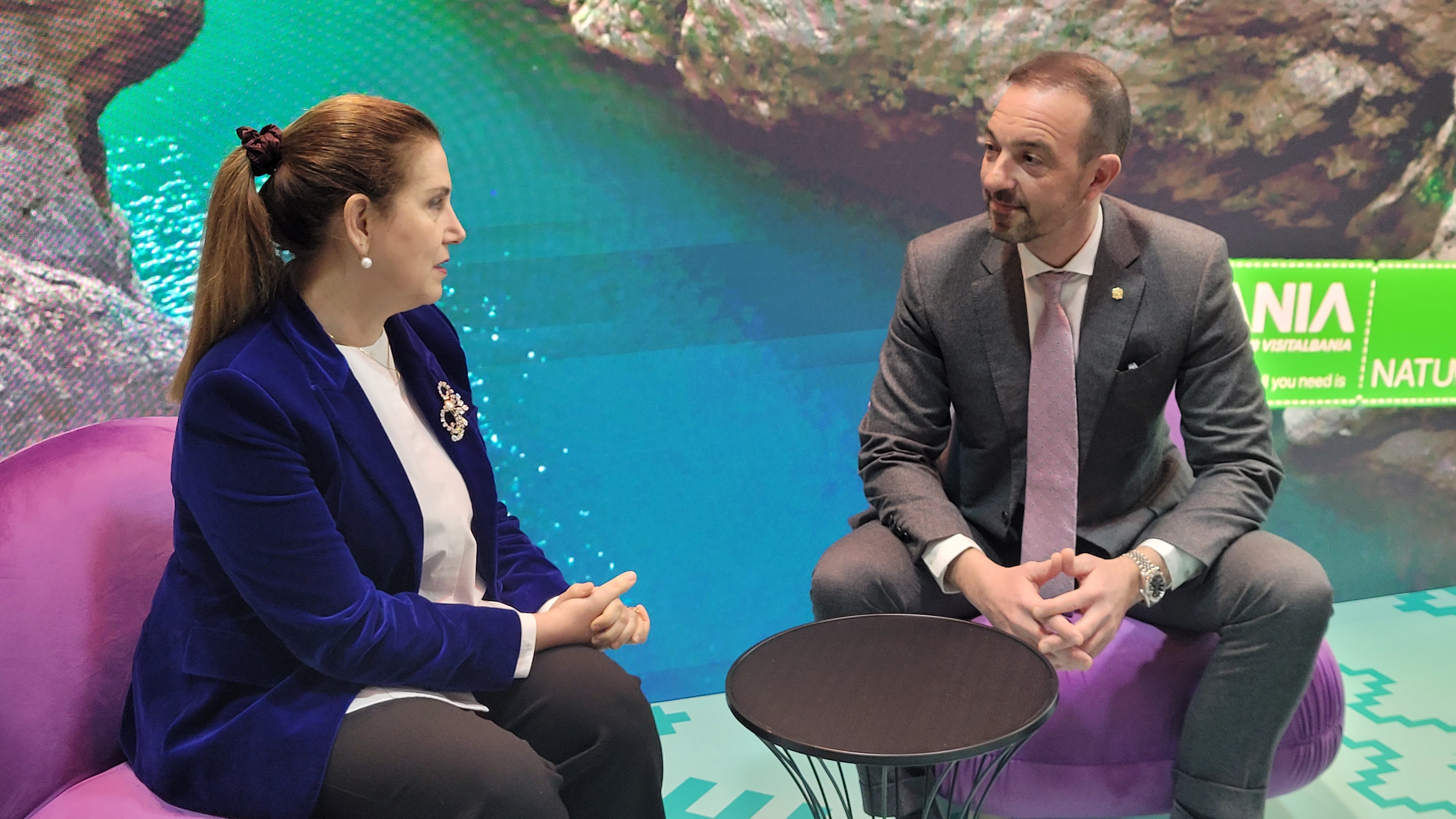 El ministre Jordi Torres i el seu homòleg espanyol, Jordi Hereu, comparteixen estratègies de turisme sostenible a Fitur