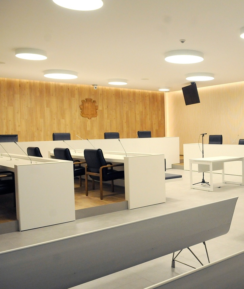 El Govern modifica el Reglament del dret a la defensa i l’assistència tècnica lletrades