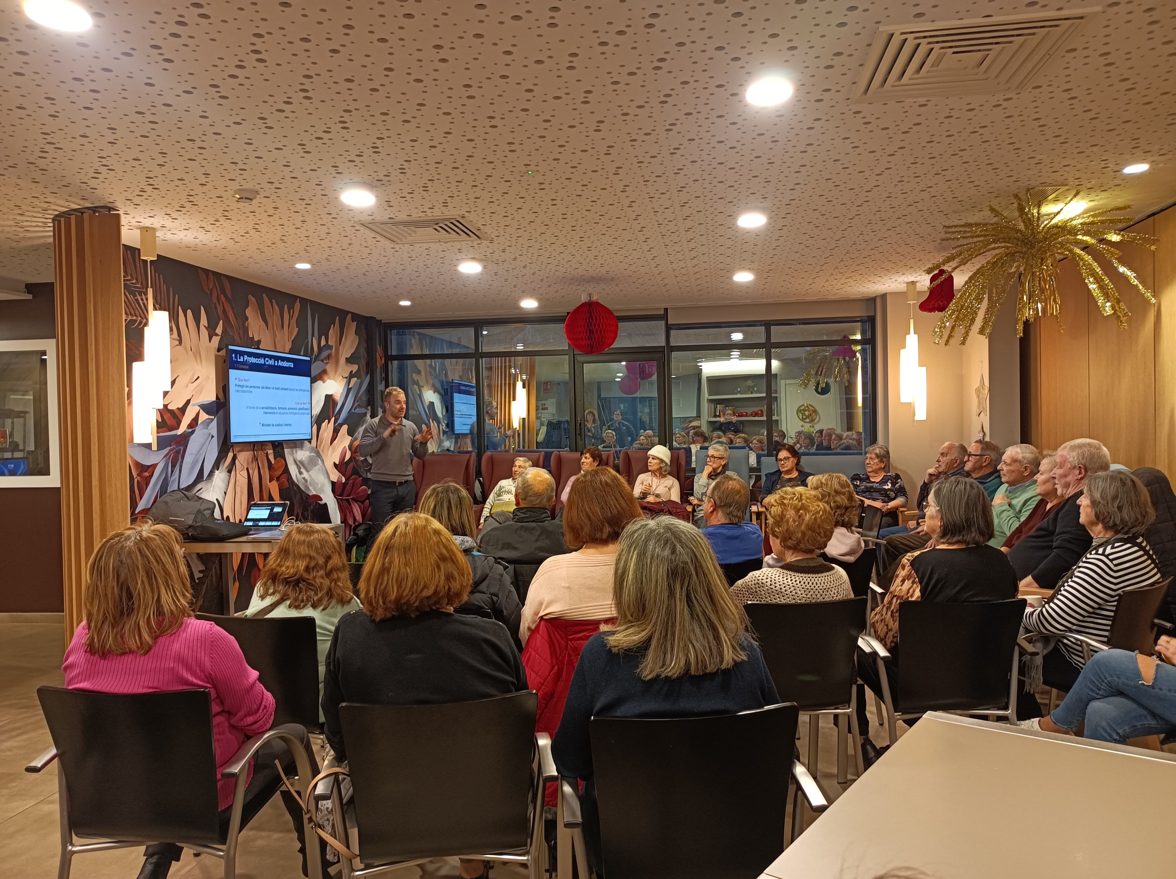 Protecció Civil organitza xerrades a les llars de jubilats centrades en consells d’autoprotecció durant l’hivern