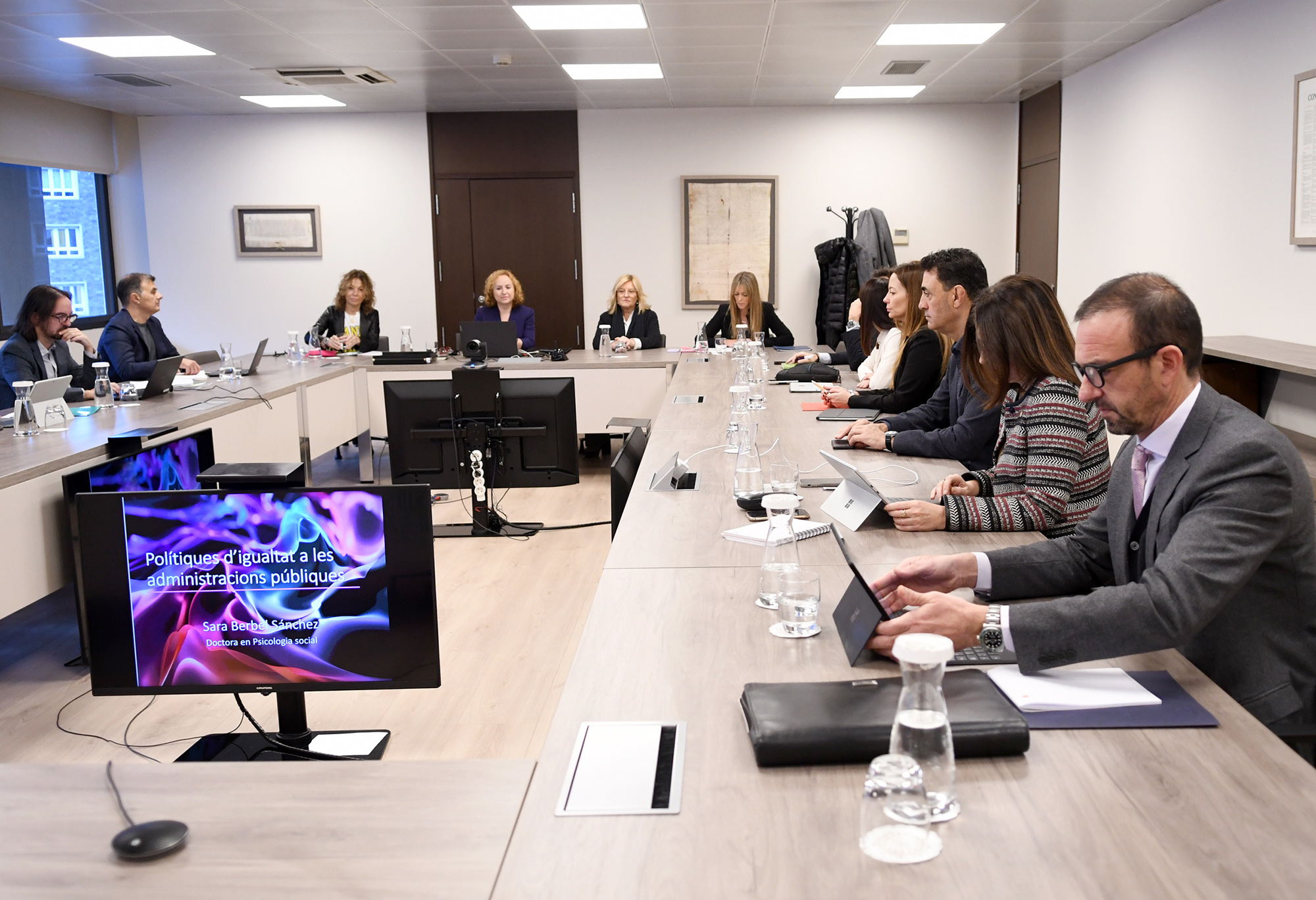 El cap de Govern i els ministres reben una formació especialitzada en polítiques d’igualtat