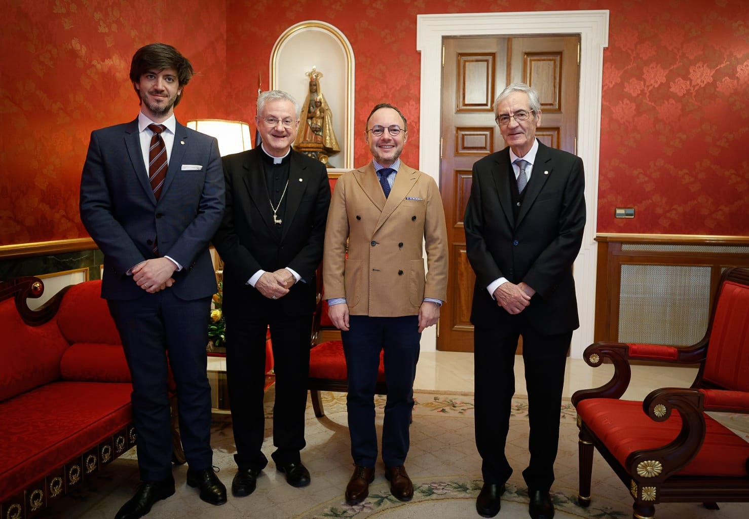 La negociació final de l’acord d’associació amb la UE i l’habitatge centren la visita institucional al Copríncep episcopal