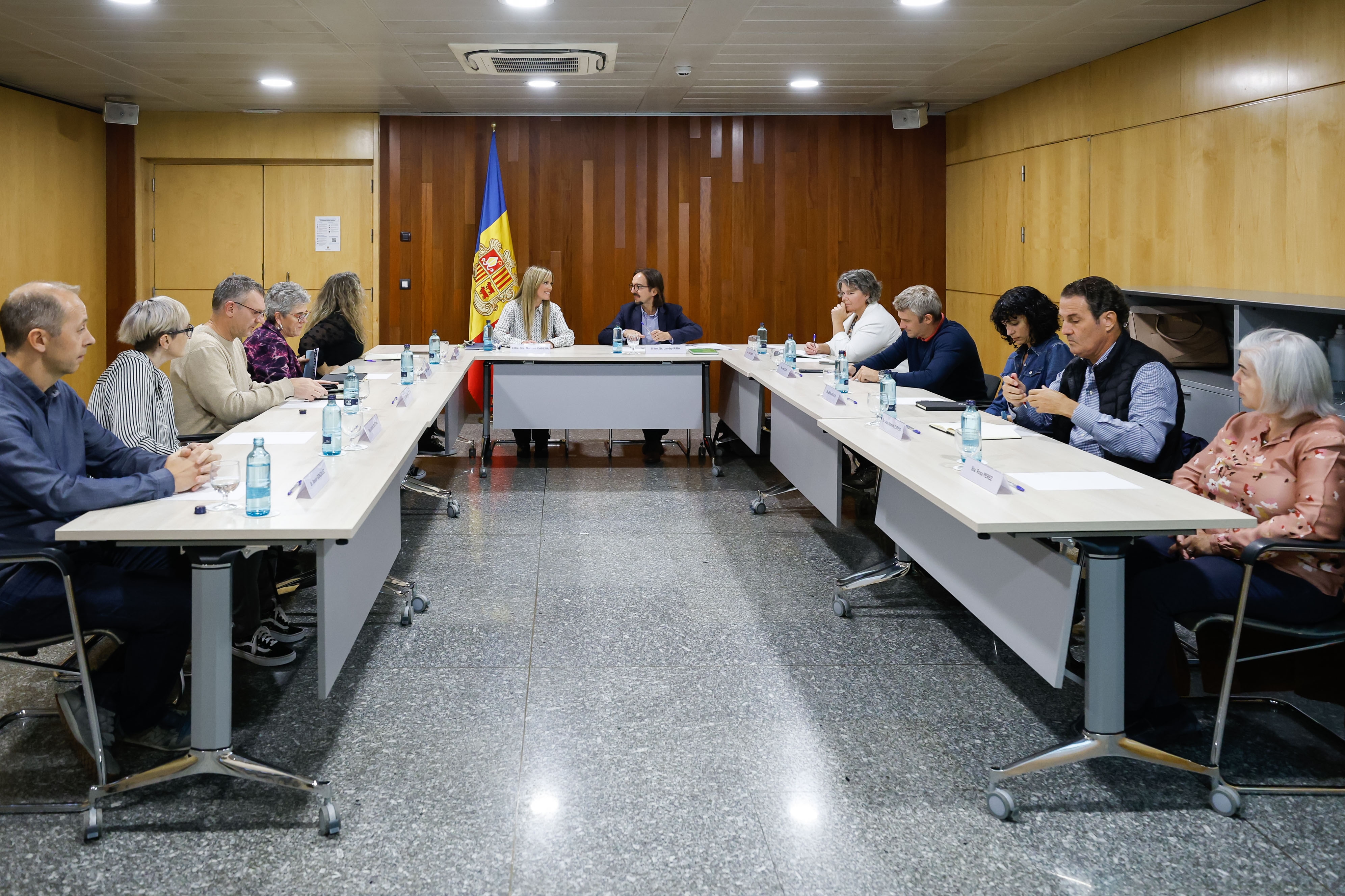 El secretari d’Estat per a les Relacions amb la UE, Landry Riba, enceta la ronda de reunions dels membres de la Visura Ciutadana amb els representants del Govern