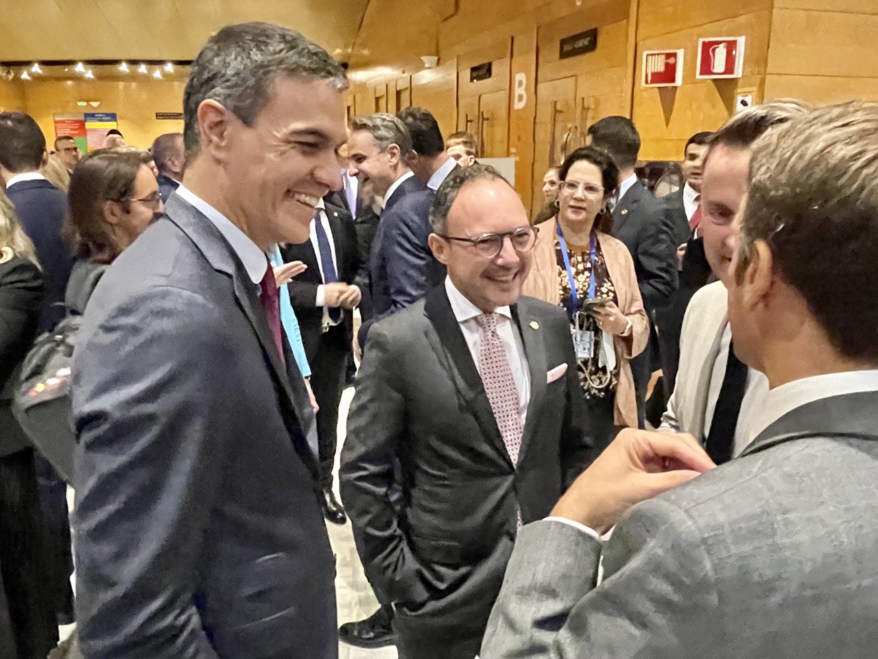 El cap de Govern tracta l’agenda europea amb els presidents reunits en la 3a Reunió de la Comunitat Política Europea