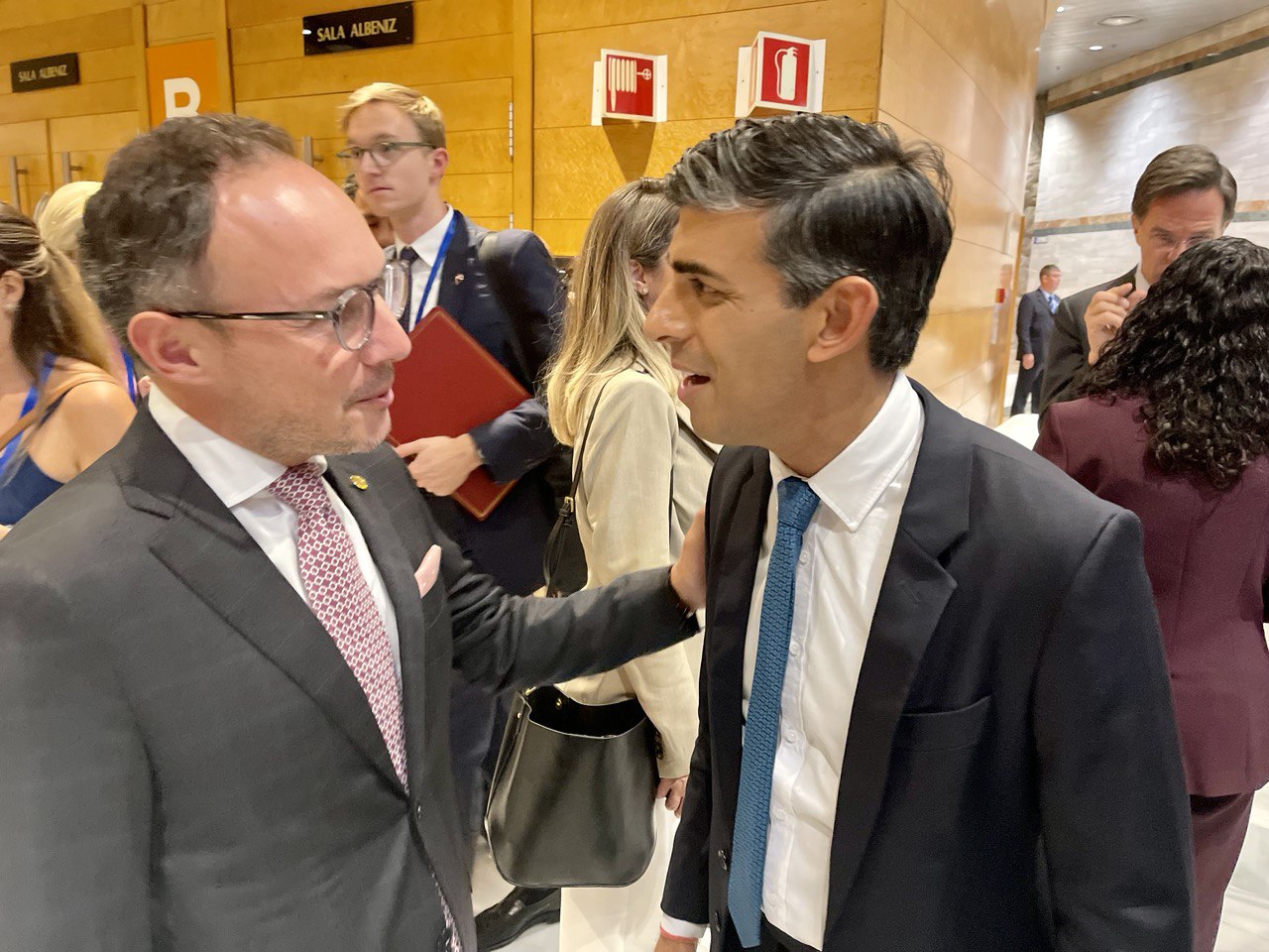 El cap de Govern tracta l’agenda europea amb els presidents reunits en la 3a Reunió de la Comunitat Política Europea