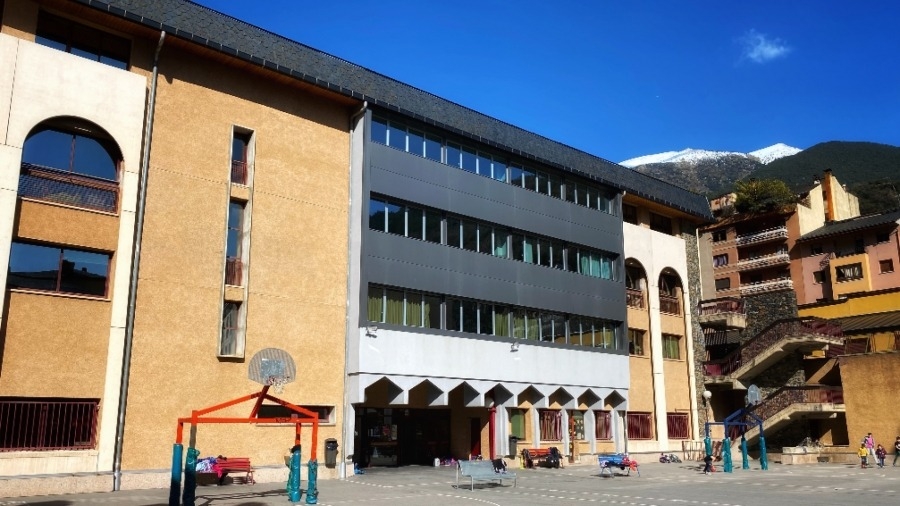 El Govern adjudica la renovació integral del pati de l’escola francesa de Sant Julià de Lòria per 522.683 euros