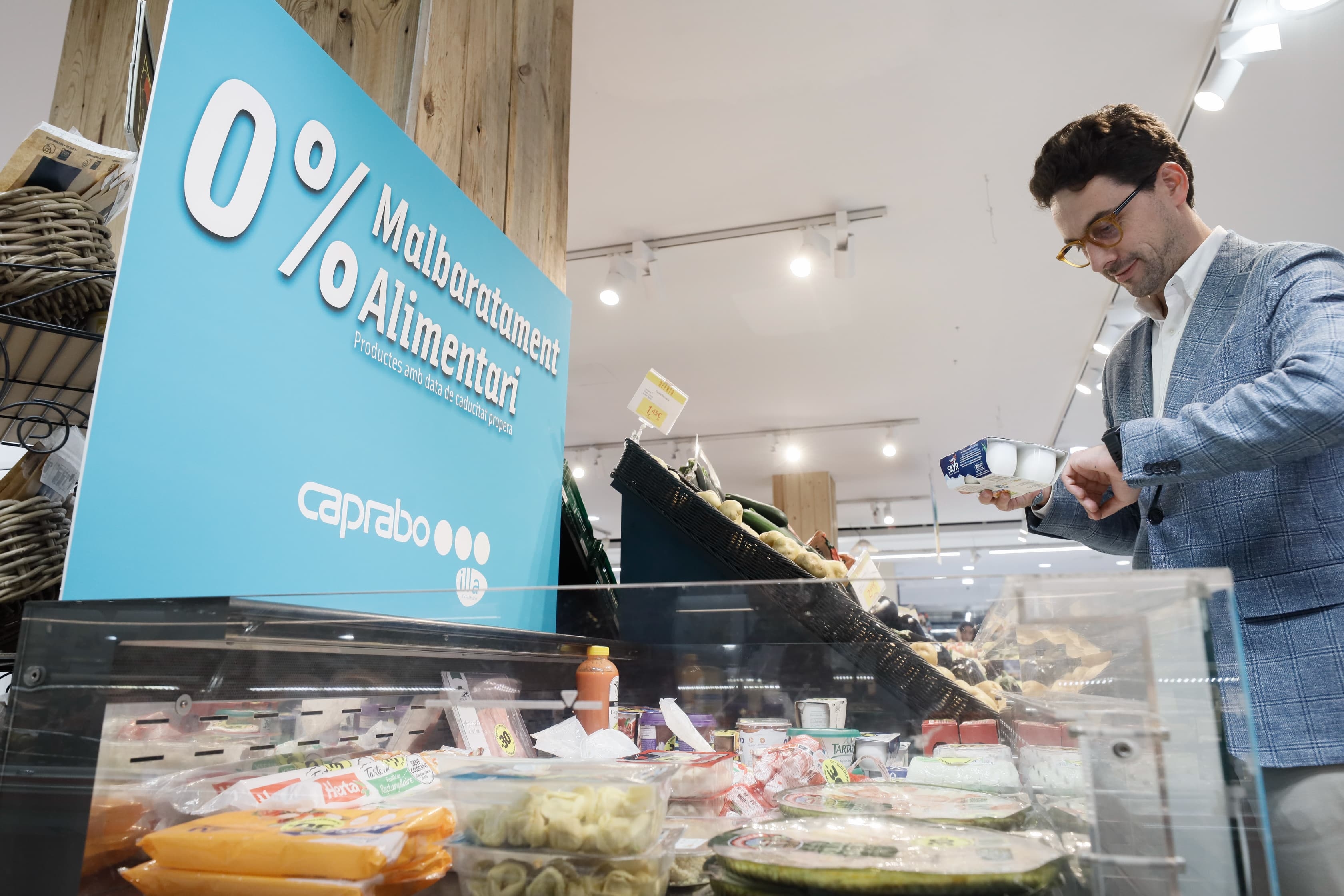 Es regulen els espais destinats a promocionar els productes alimentaris a punt de caducar per lluitar contra el malbaratament