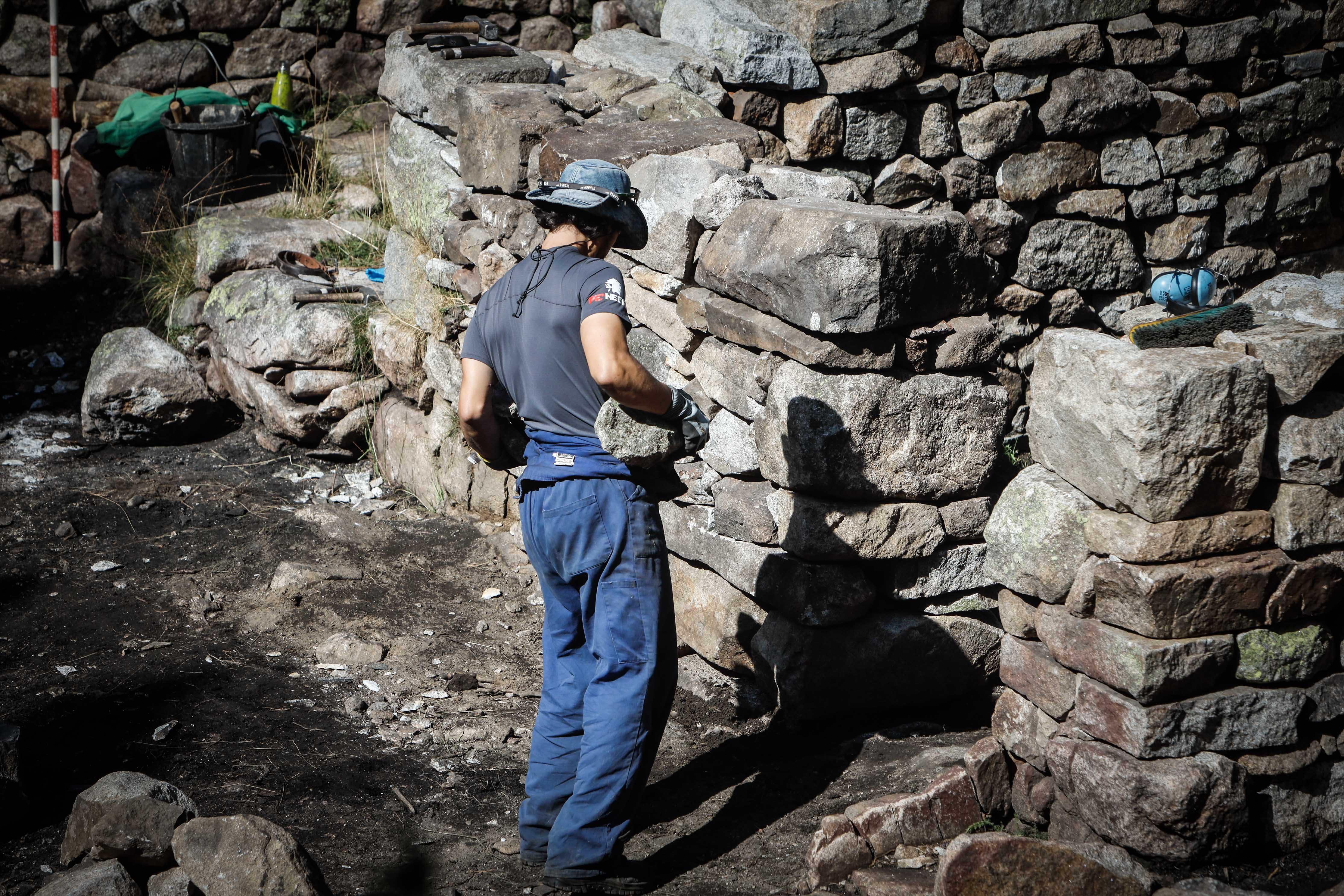 La tercera fase d’intervenció a la Farga del Madriu confirma que és un model representatiu de la transició de les fargues medievals