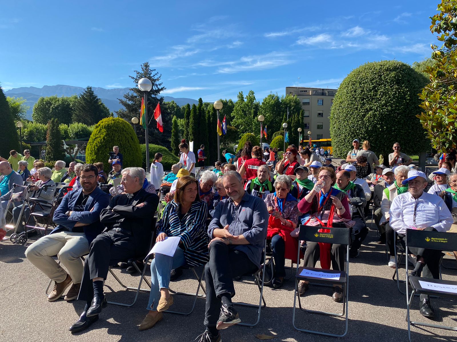 Més de 350 persones s’apleguen a la XIX Trobada esportiva de residències per fomentar l’activitat física i els bons hàbits entre la gent gran