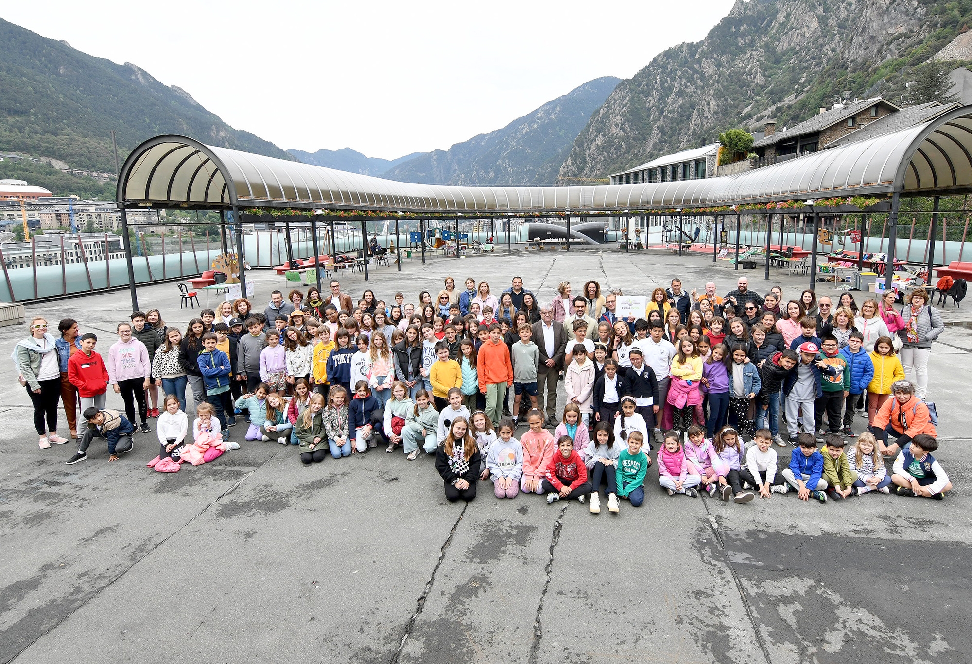 Tots els centres educatius del país assoleixen el distintiu Escola Verda