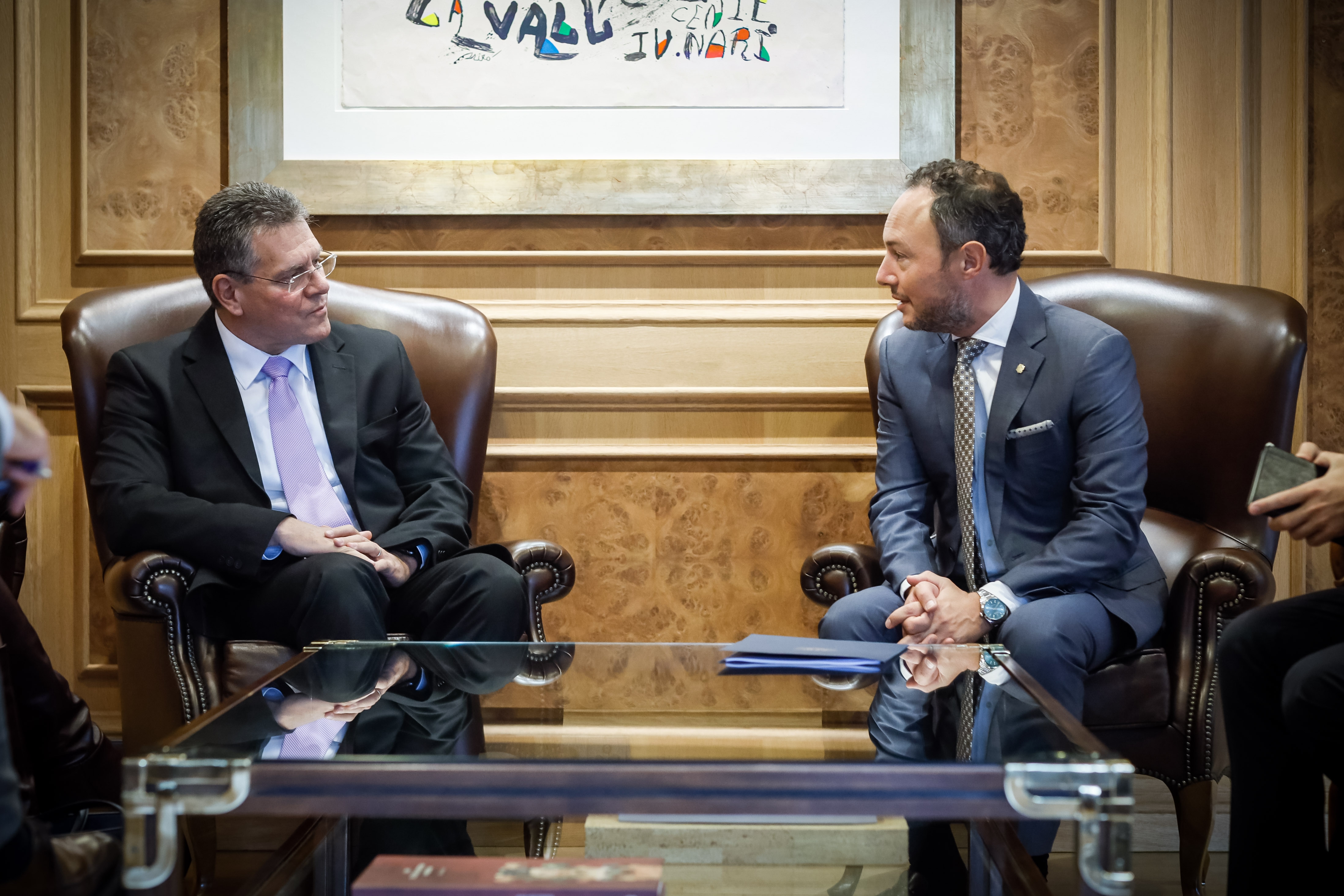 Espot i Šefčovič intercanvien l’estat de la negociació per a l’Acord d’Associació després de la configuració del nou Govern