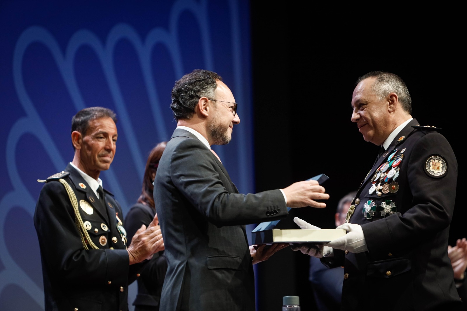 Espot destaca la tasca de seguretat endegada pel Cos de Policia com una de les principals fortaleses del país