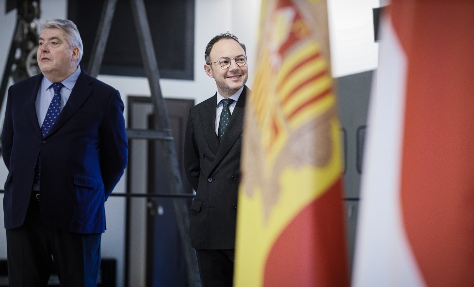 Espot i Dartout defensen la necessitat d’explicar conjuntament les particularitats dels petits estats en l’acord d’associació amb la UE