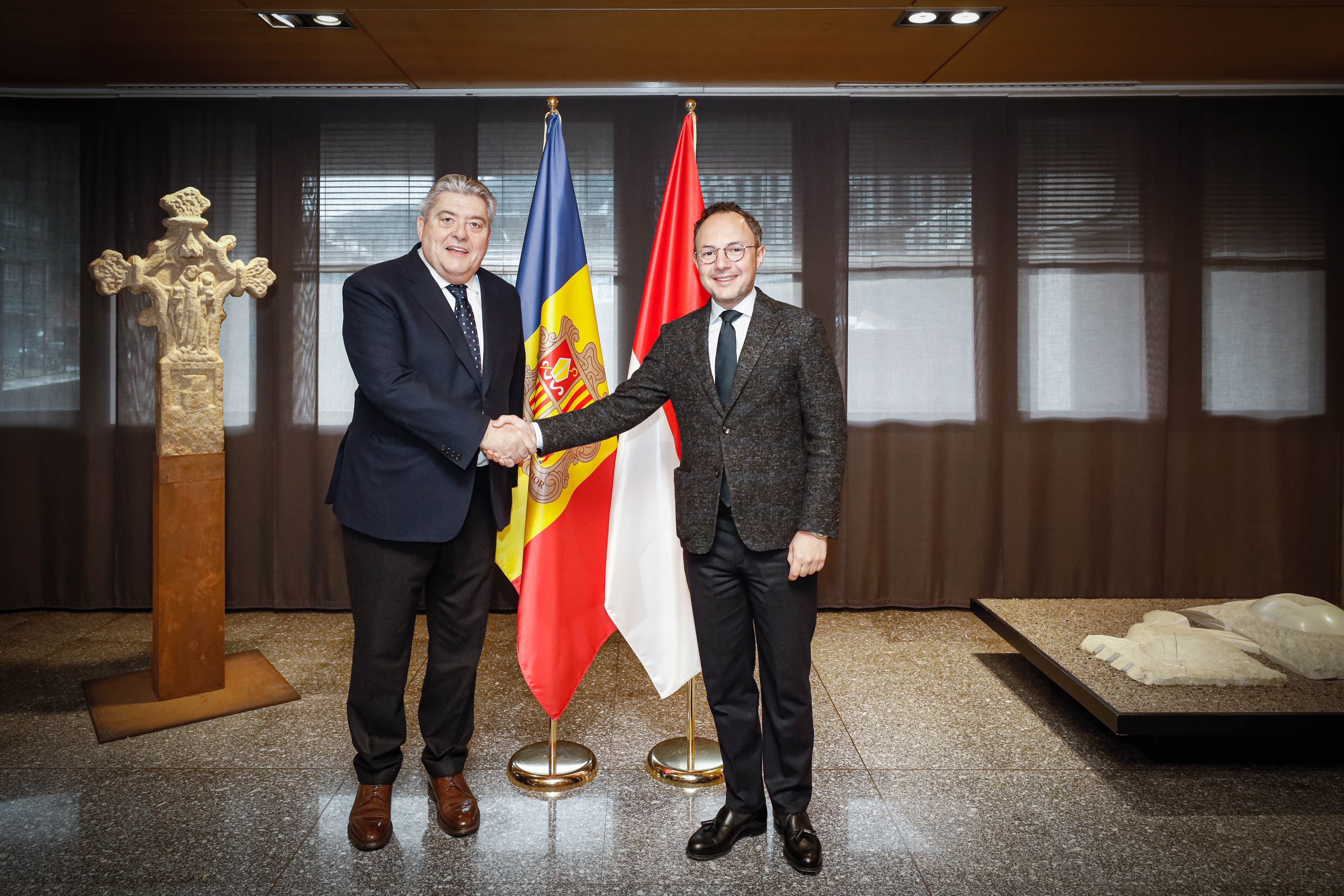 El cap de Govern en funcions, Xavier Espot, rep el ministre d’Estat de Mònaco, Pierre Dartout
