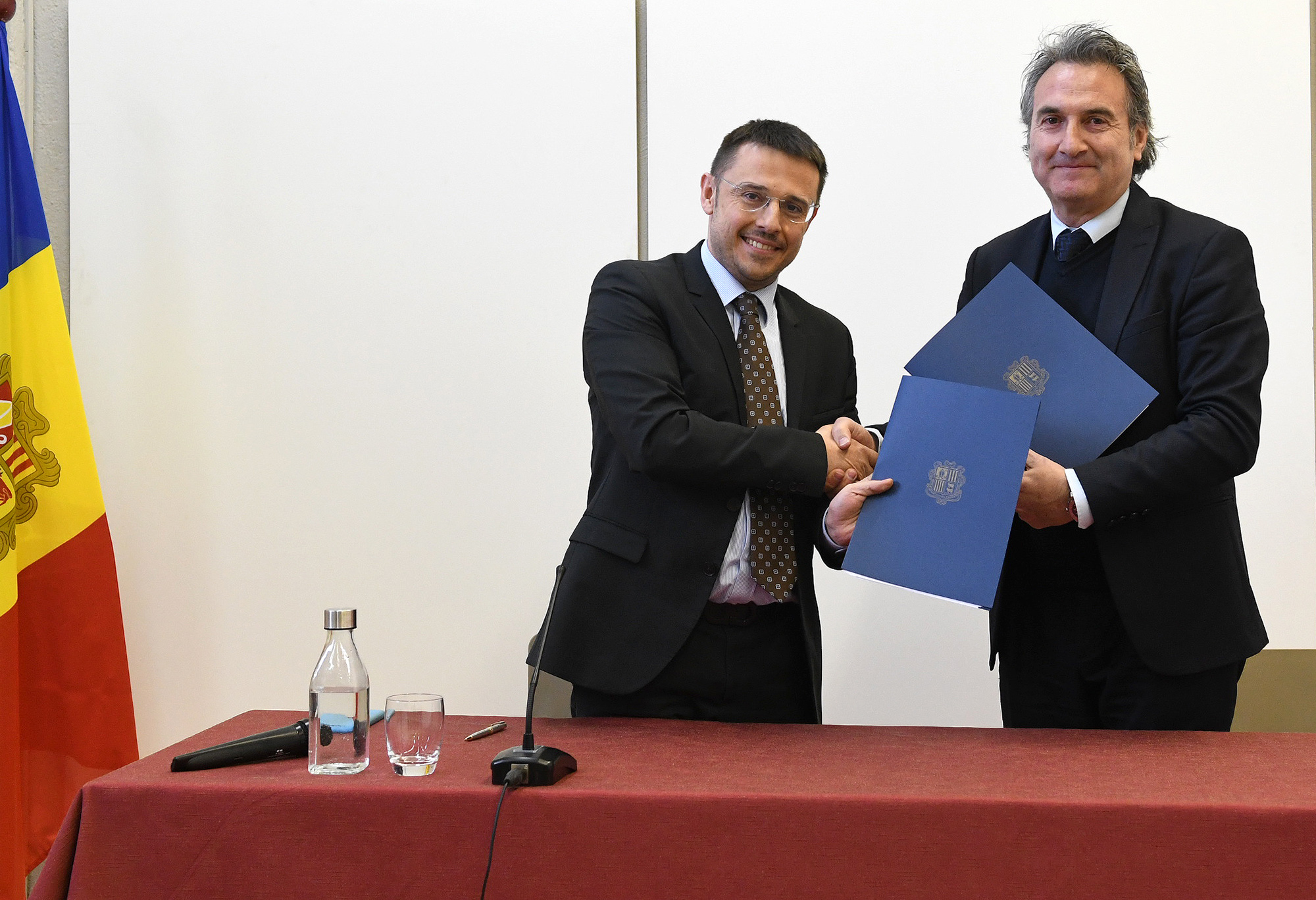 Acord entre els ministeris de Justícia i Interior i de Cultura i Esports per utilitzar el Pavelló Joan Alay com a alberg provisional per casos d’emergència