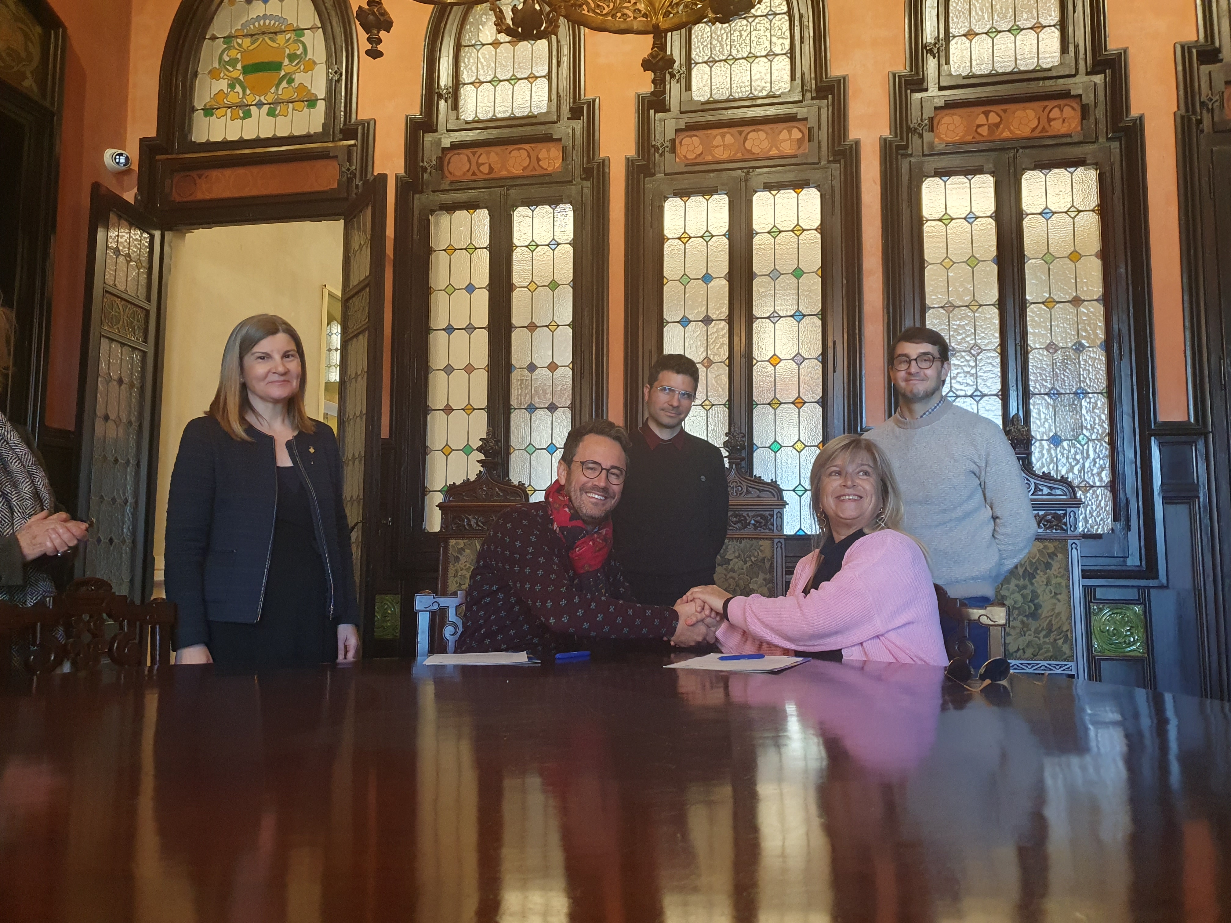 Cultura suma una nova col·laboració exterior per a la promoció dels artistes amb l’acord amb la FiM Vila-seca